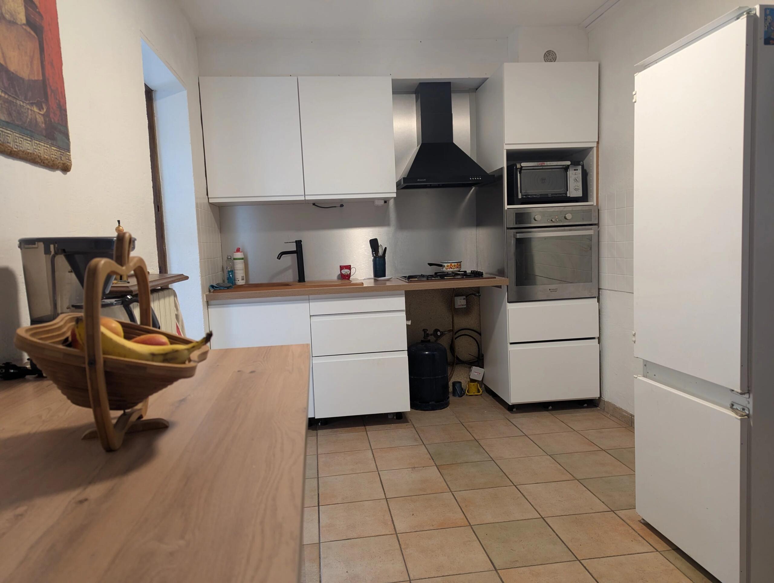 Pretty 4-Bedroom Property with Huge Potential Overlooking the Vienne Countryside, Poitou-Charentes – France – BVI83993