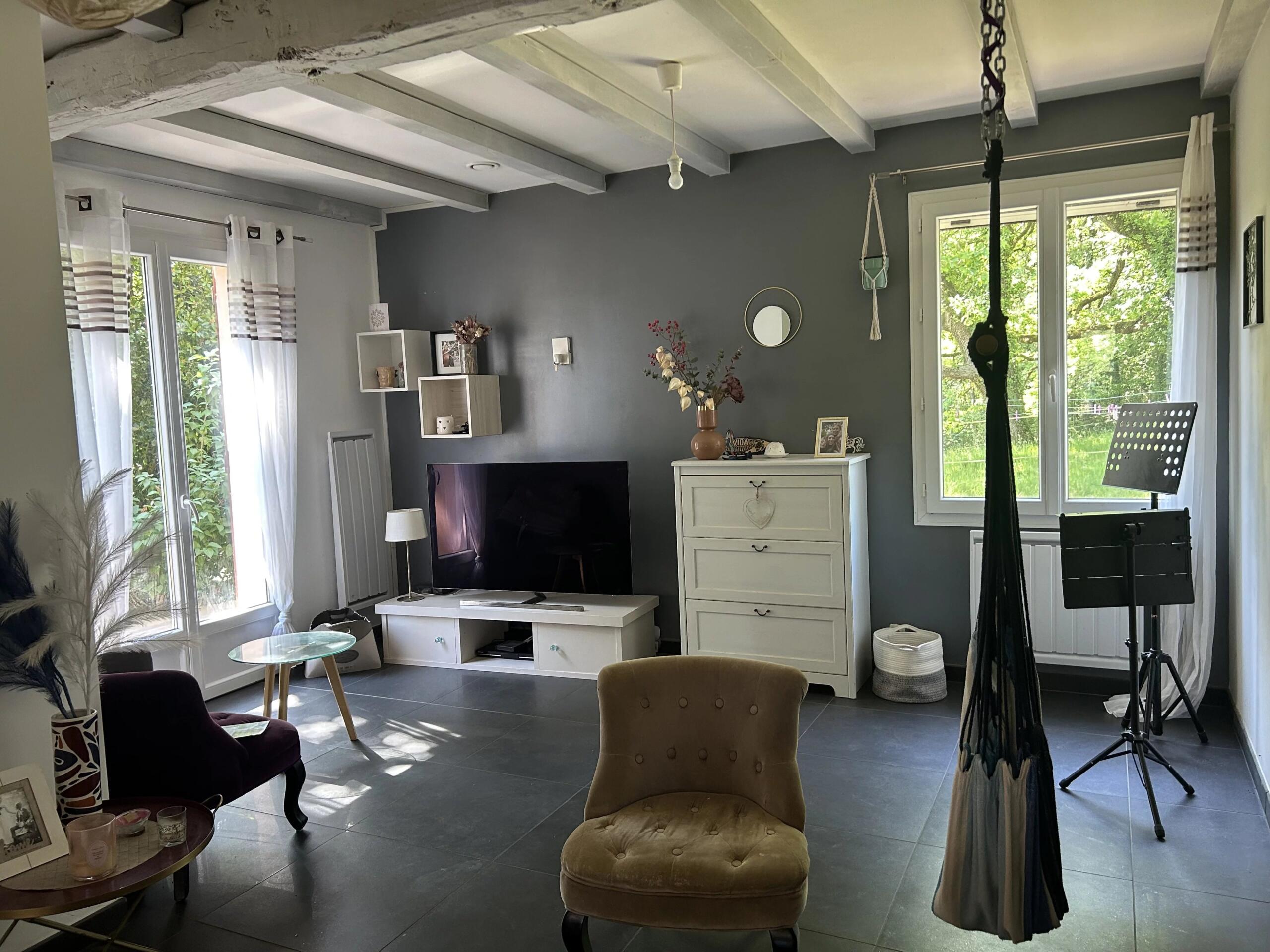 Beautiful 3-Bedroom Family Home on 5 Hectares with Fields and Woodland – Sérignac, Tarn-et-Garonne, Midi-Pyrénées – France – BVI85327
