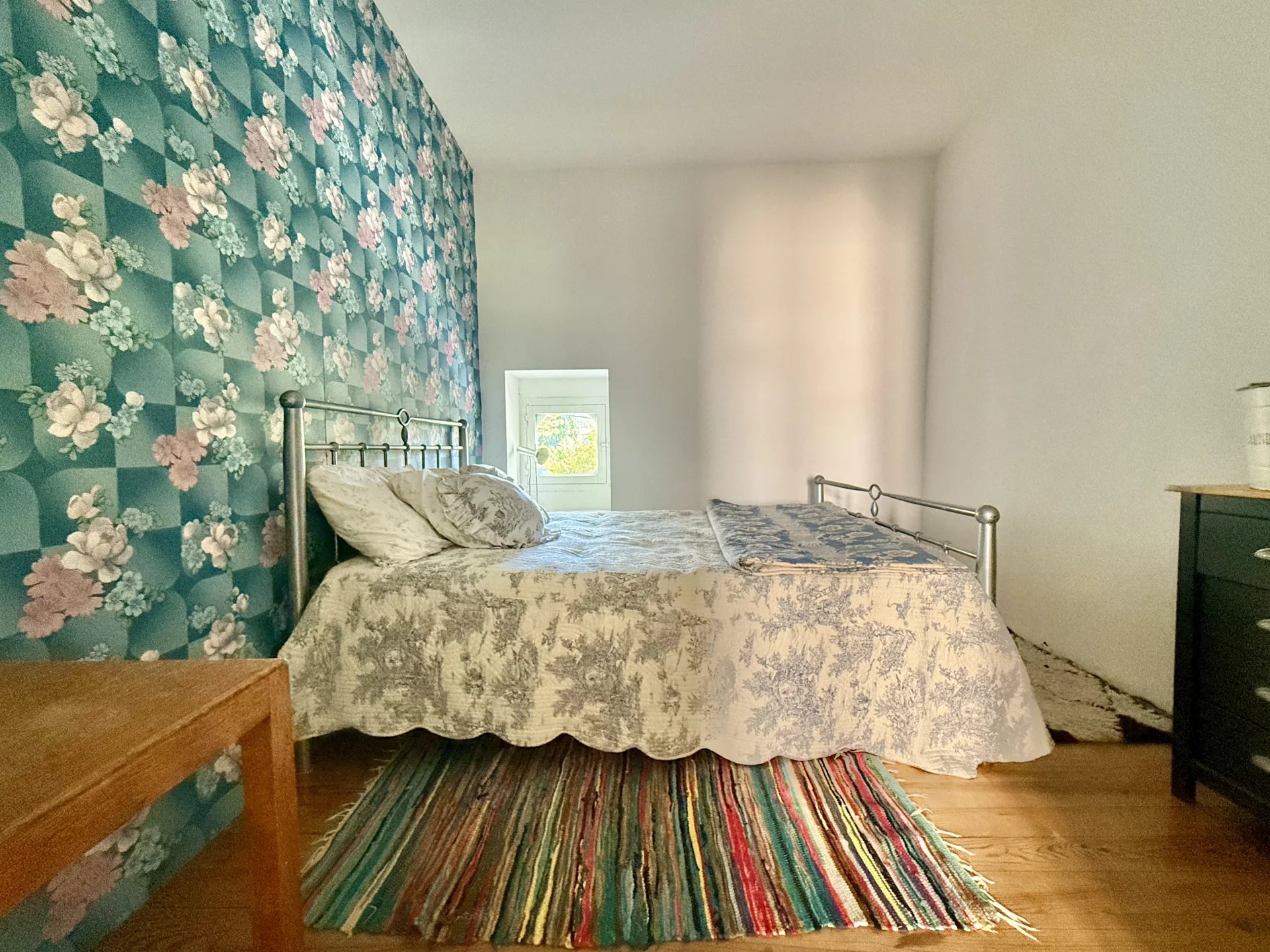 Unique historic property in a commanding position in town, Languedoc-Roussillon – France – BVI70424