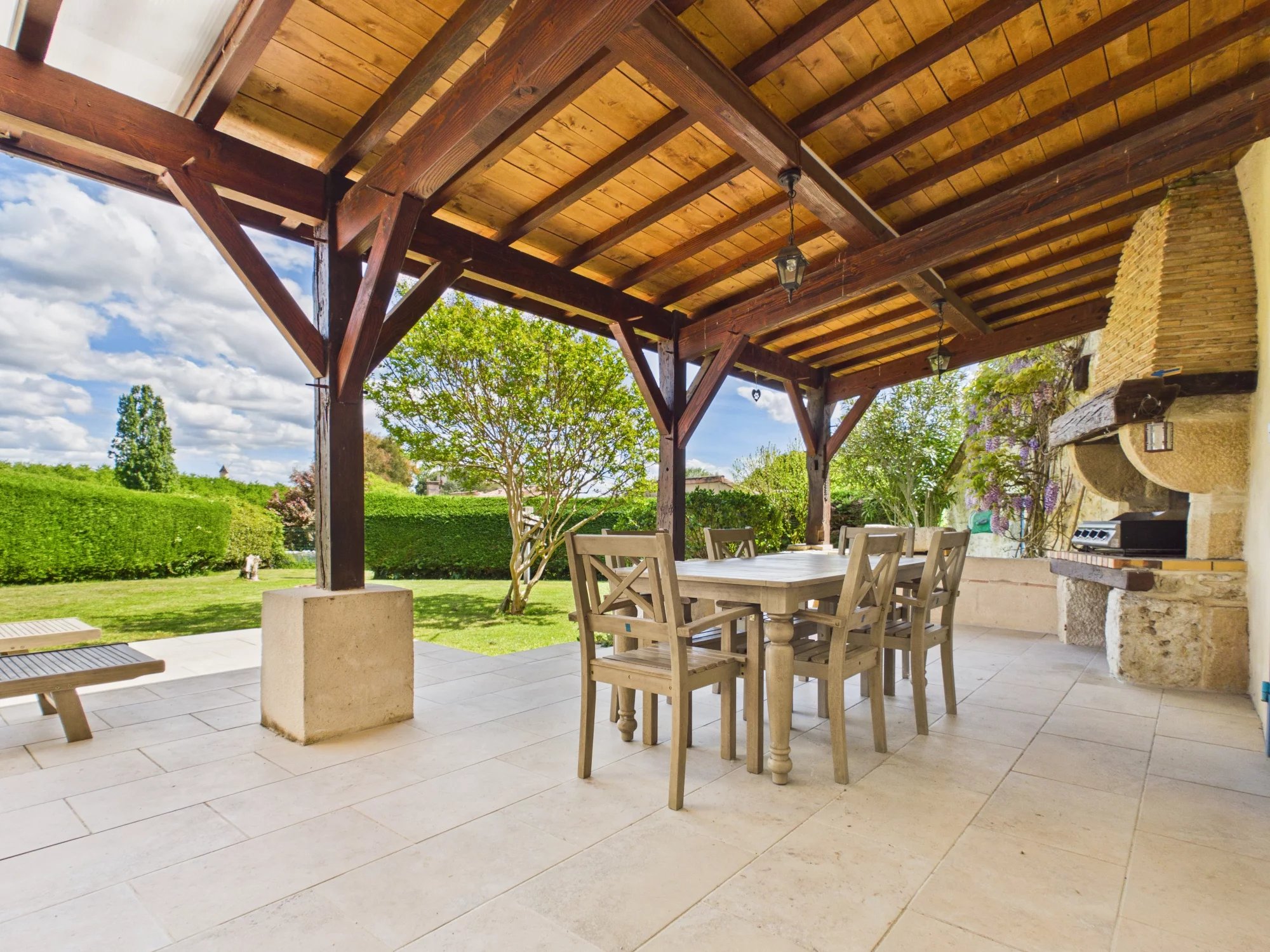 Characterful 3-bedroom stone house with garden close to Duras, Aquitaine – France – BVI70056