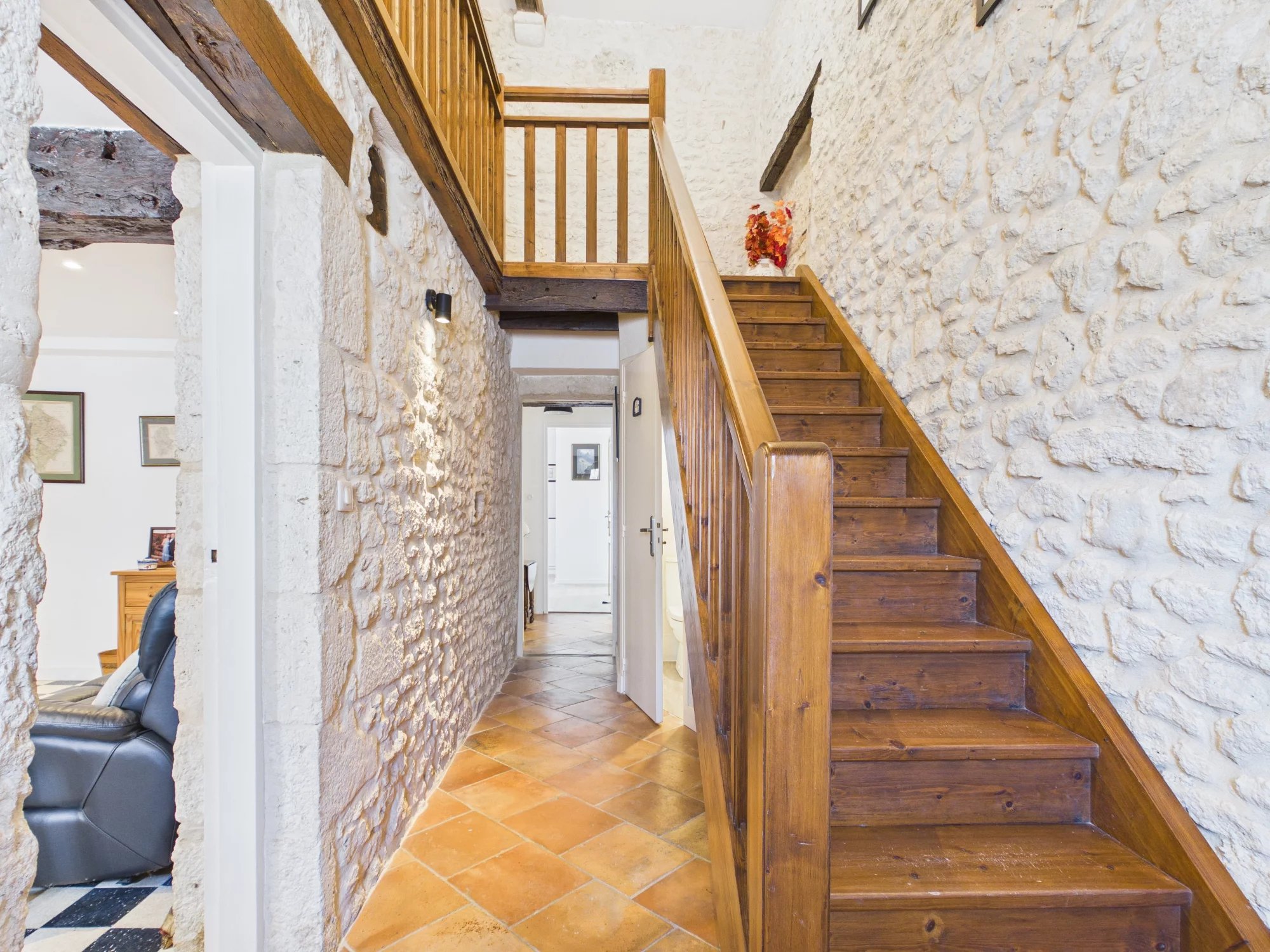 Characterful 3-bedroom stone house with garden close to Duras, Aquitaine – France – BVI70056