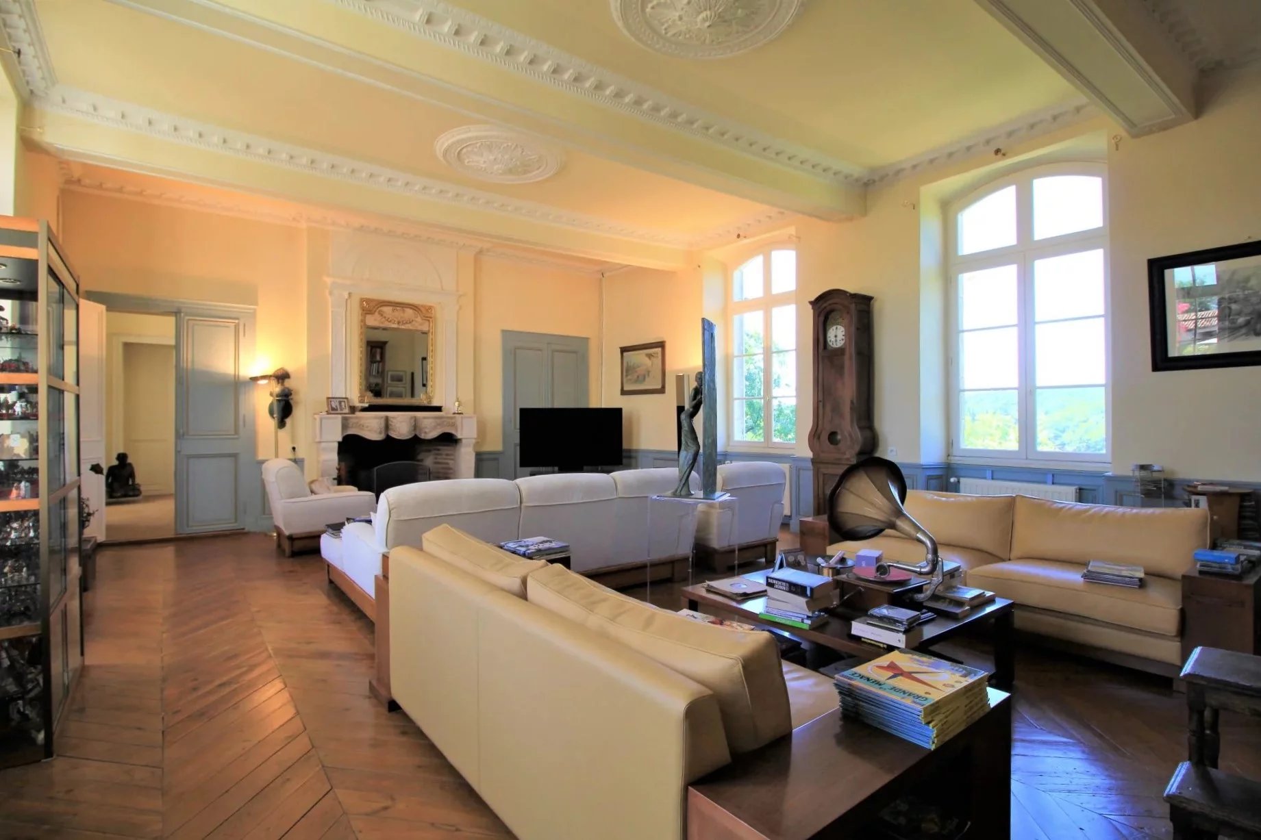 Stunning chartreuse with infinity pool, a stone’s throw from a lively bastide, Aquitaine – France – BVI71324