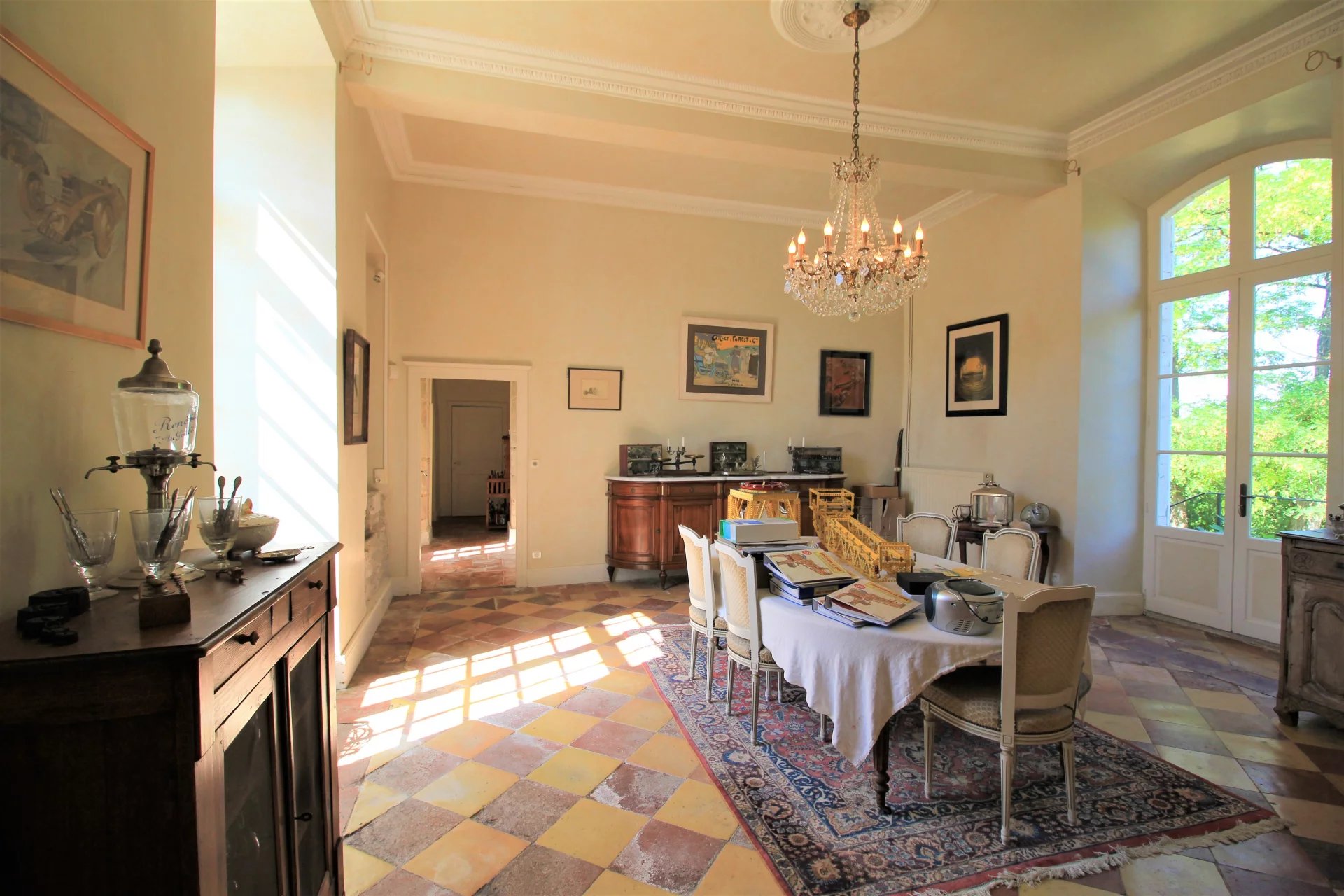 Stunning chartreuse with infinity pool, a stone’s throw from a lively bastide, Aquitaine – France – BVI71324