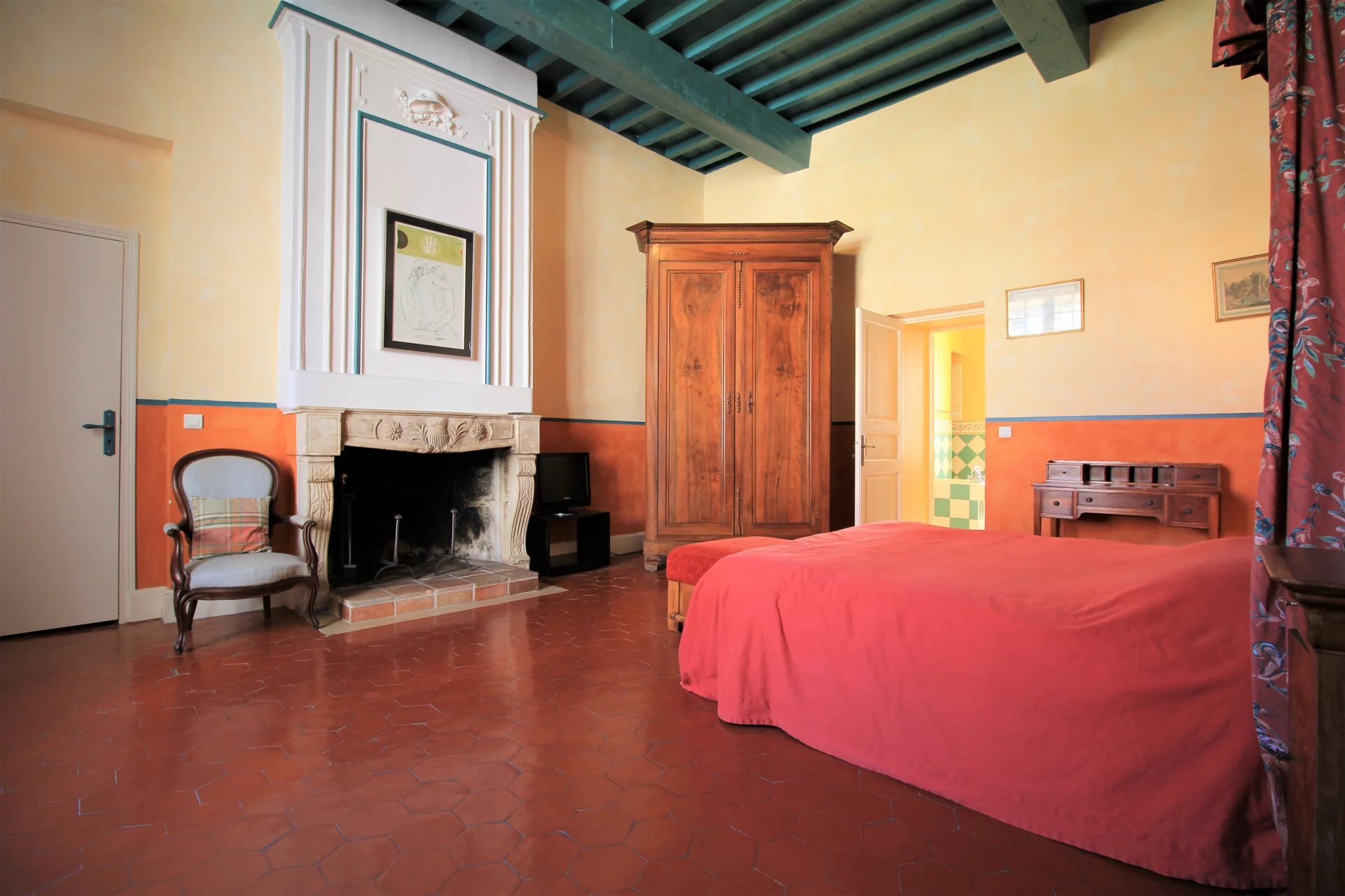 Stunning chartreuse with infinity pool, a stone’s throw from a lively bastide, Aquitaine – France – BVI71324