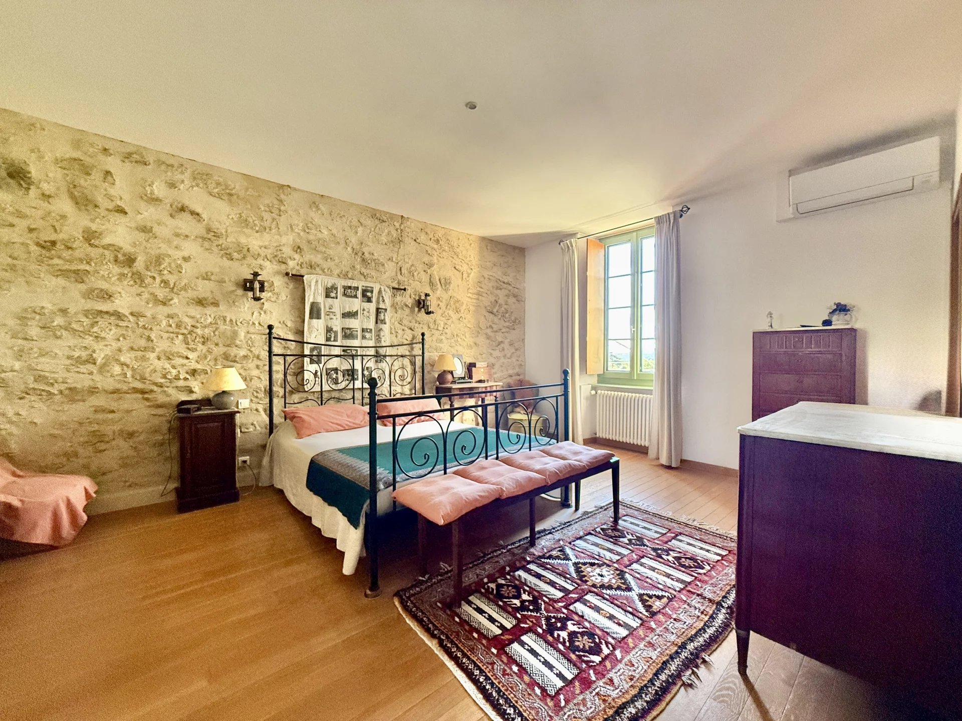CARCASSONNE Beautifully presented grand home in the ideal setting, Languedoc-Roussillon – France – BVI82677