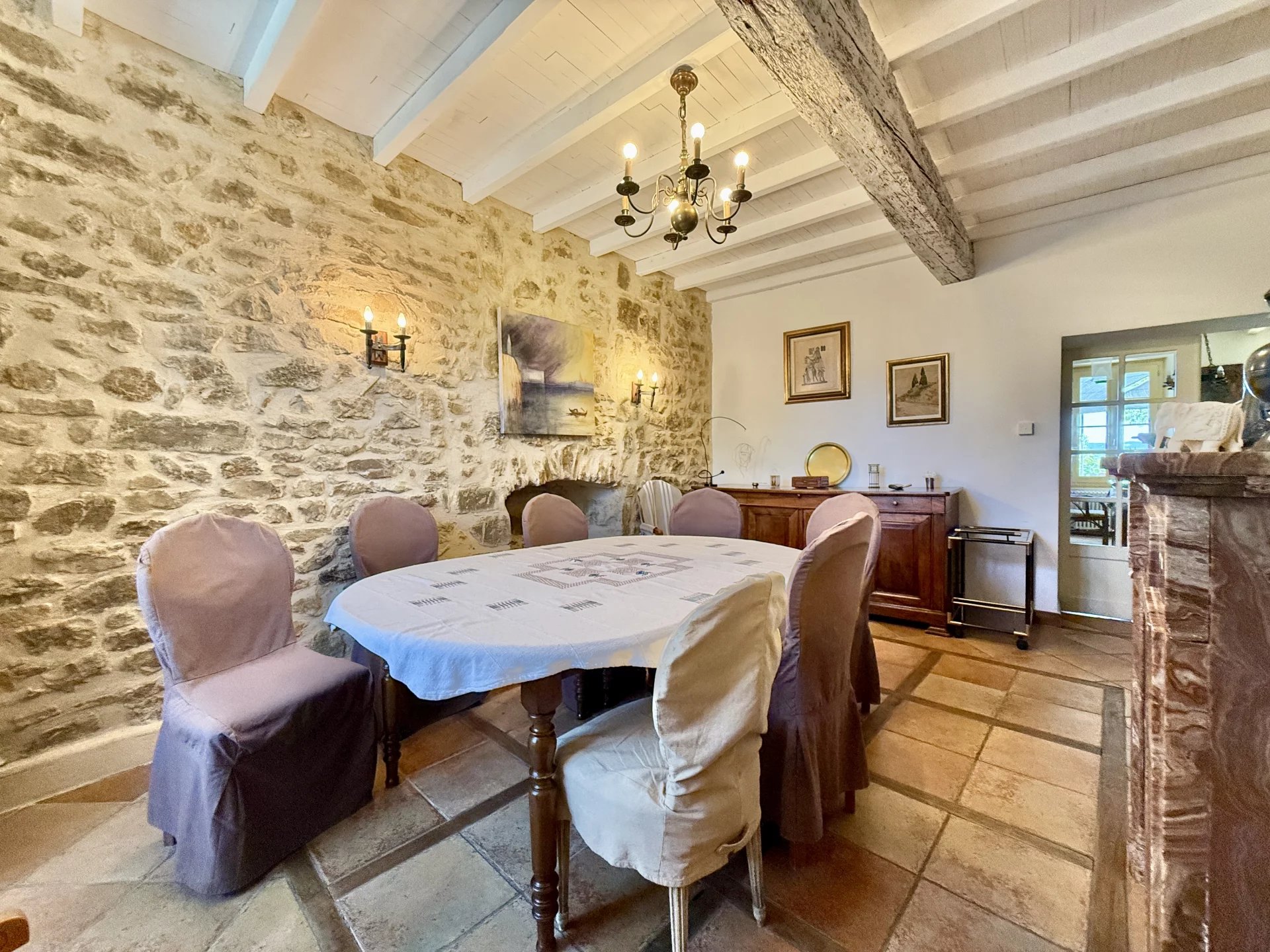 CARCASSONNE Beautifully presented grand home in the ideal setting, Languedoc-Roussillon – France – BVI82677