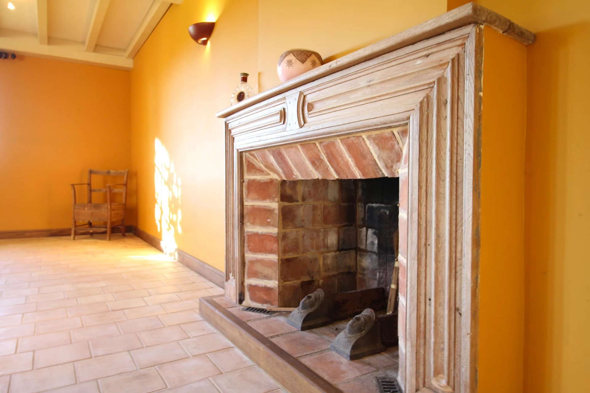 Organic vineyard with lovely wine grower’s house and an all equiped winery, Midi-Pyrénées – France – BVI65702