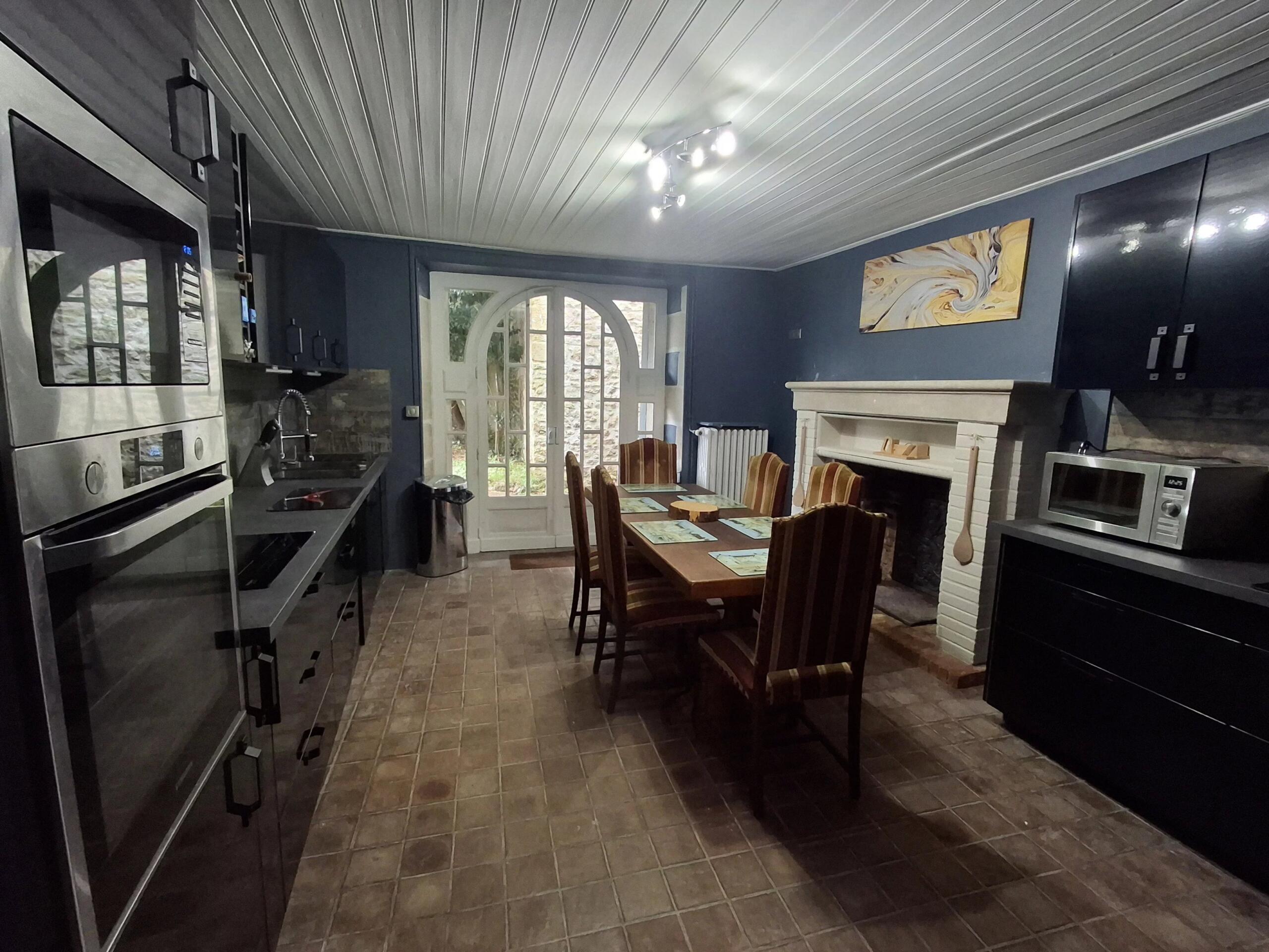 A tale of two halves – Substantial property with potential for multi-generational living, Poitou-Charentes – France – BVI84886