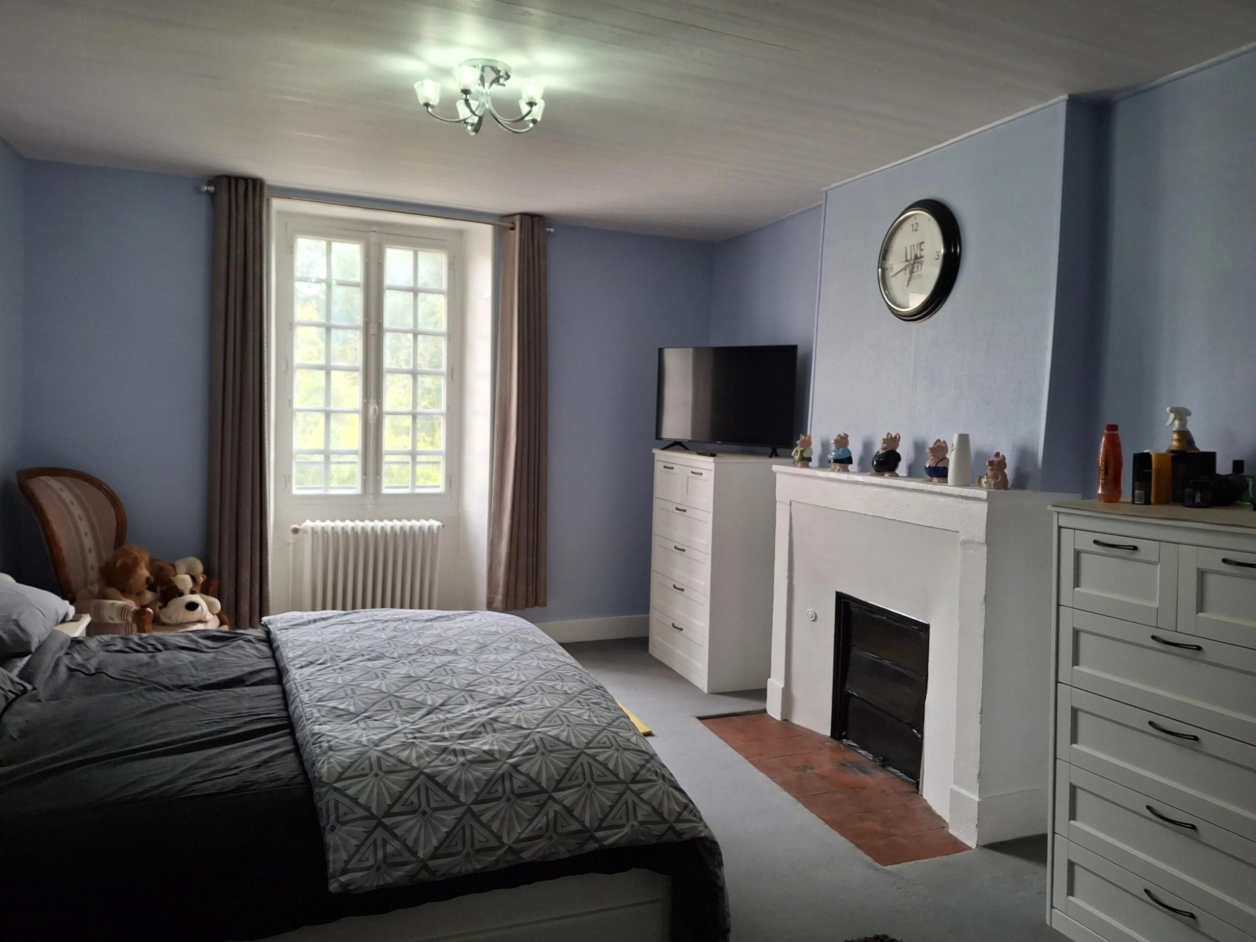 A tale of two halves – Substantial property with potential for multi-generational living, Poitou-Charentes – France – BVI84886