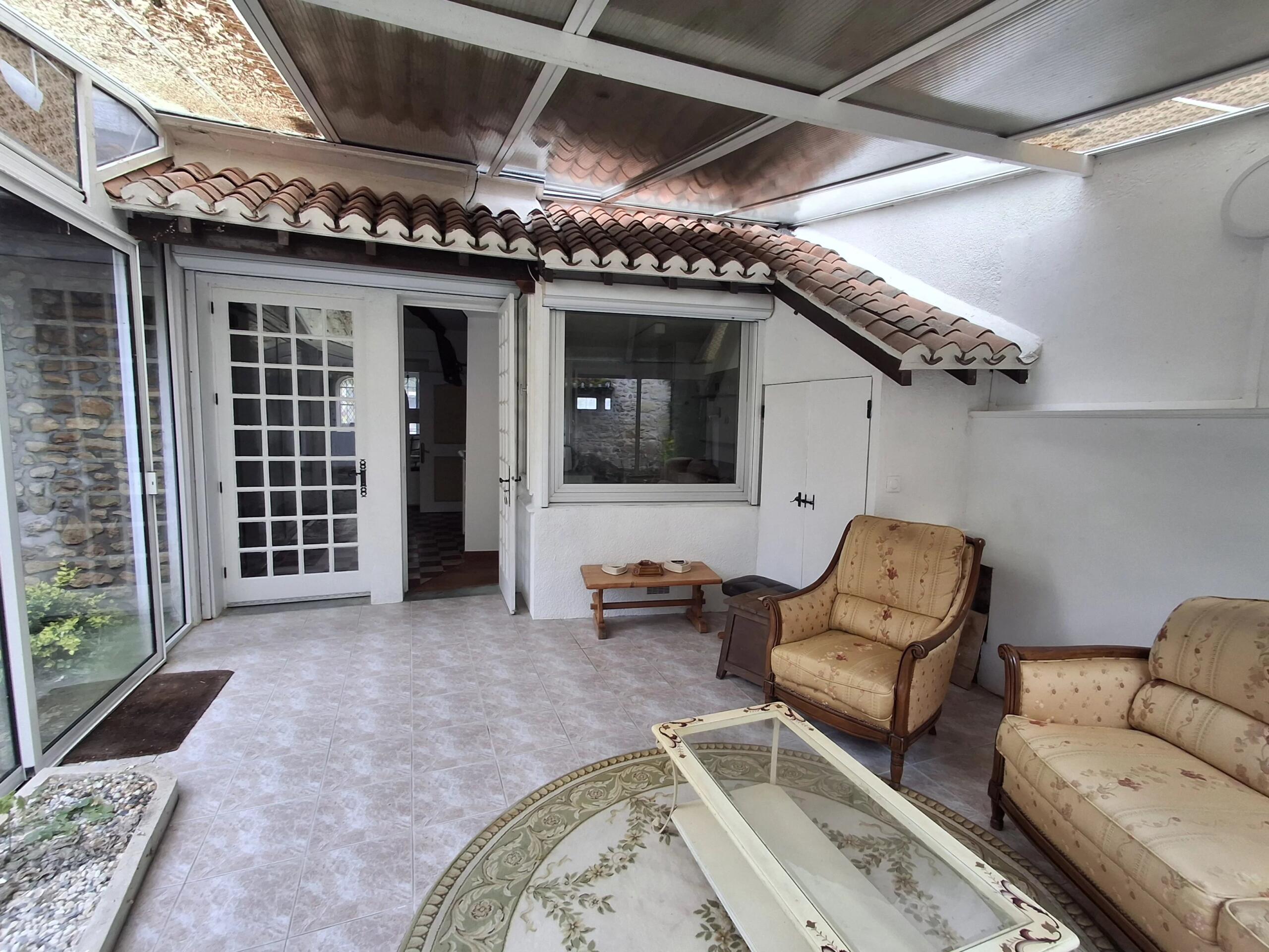 A tale of two halves – Substantial property with potential for multi-generational living, Poitou-Charentes – France – BVI84886