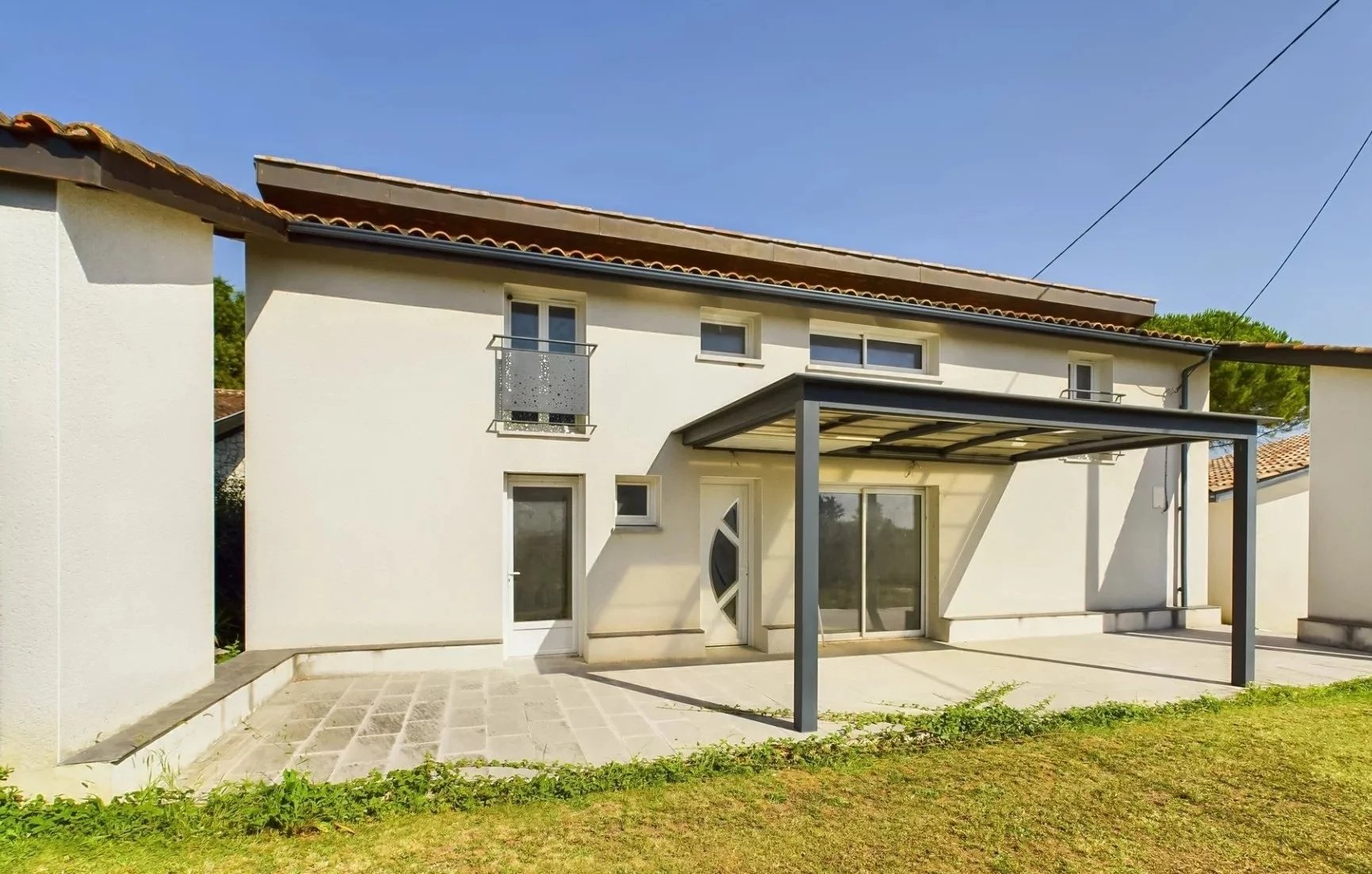 Splendid architect-designed house with a retro/chic feel, Aquitaine – France – BVI69981