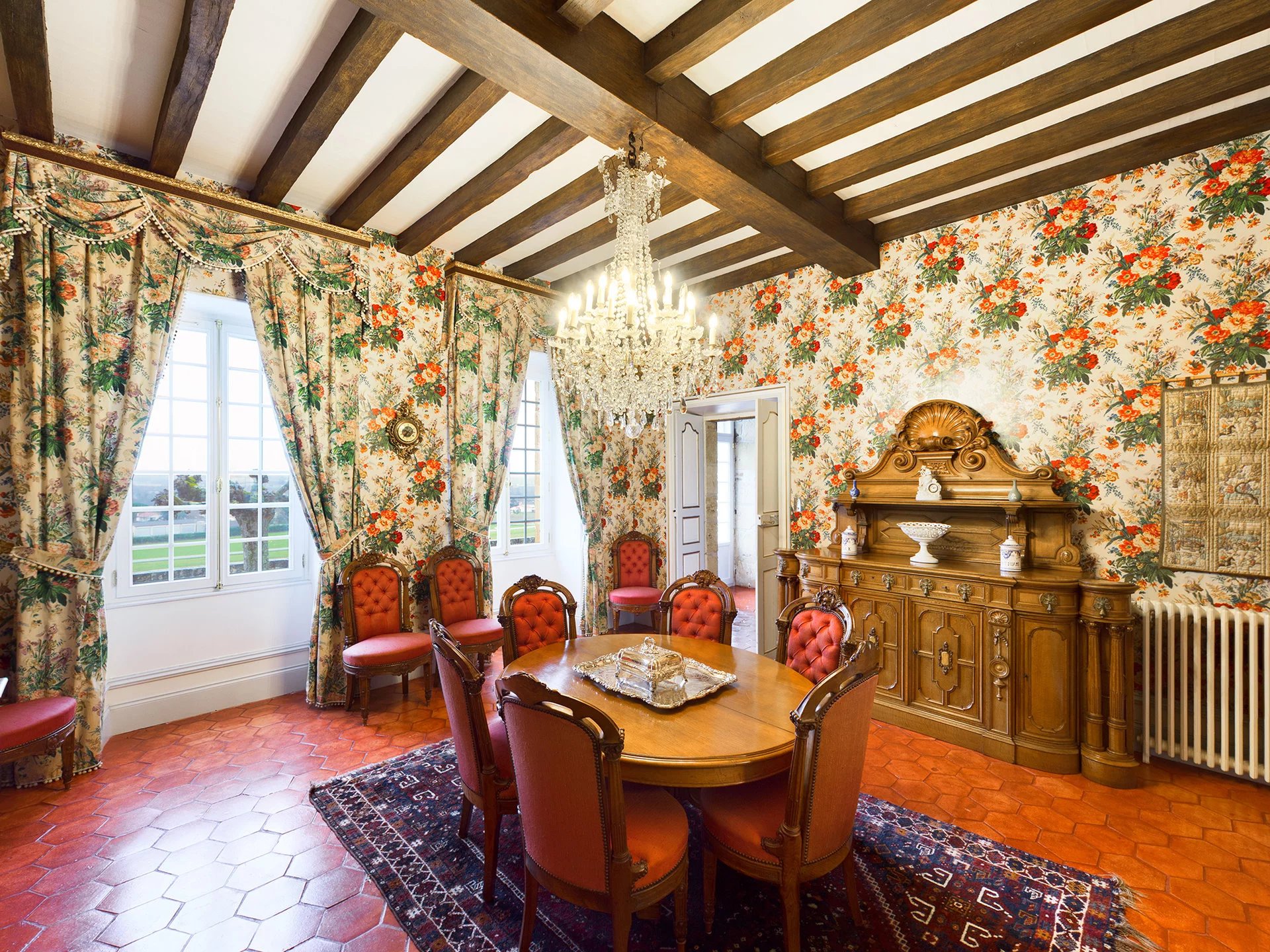 Beautiful small chateau and its estate overlooking the Lot valley, Aquitaine – France – BVI66582