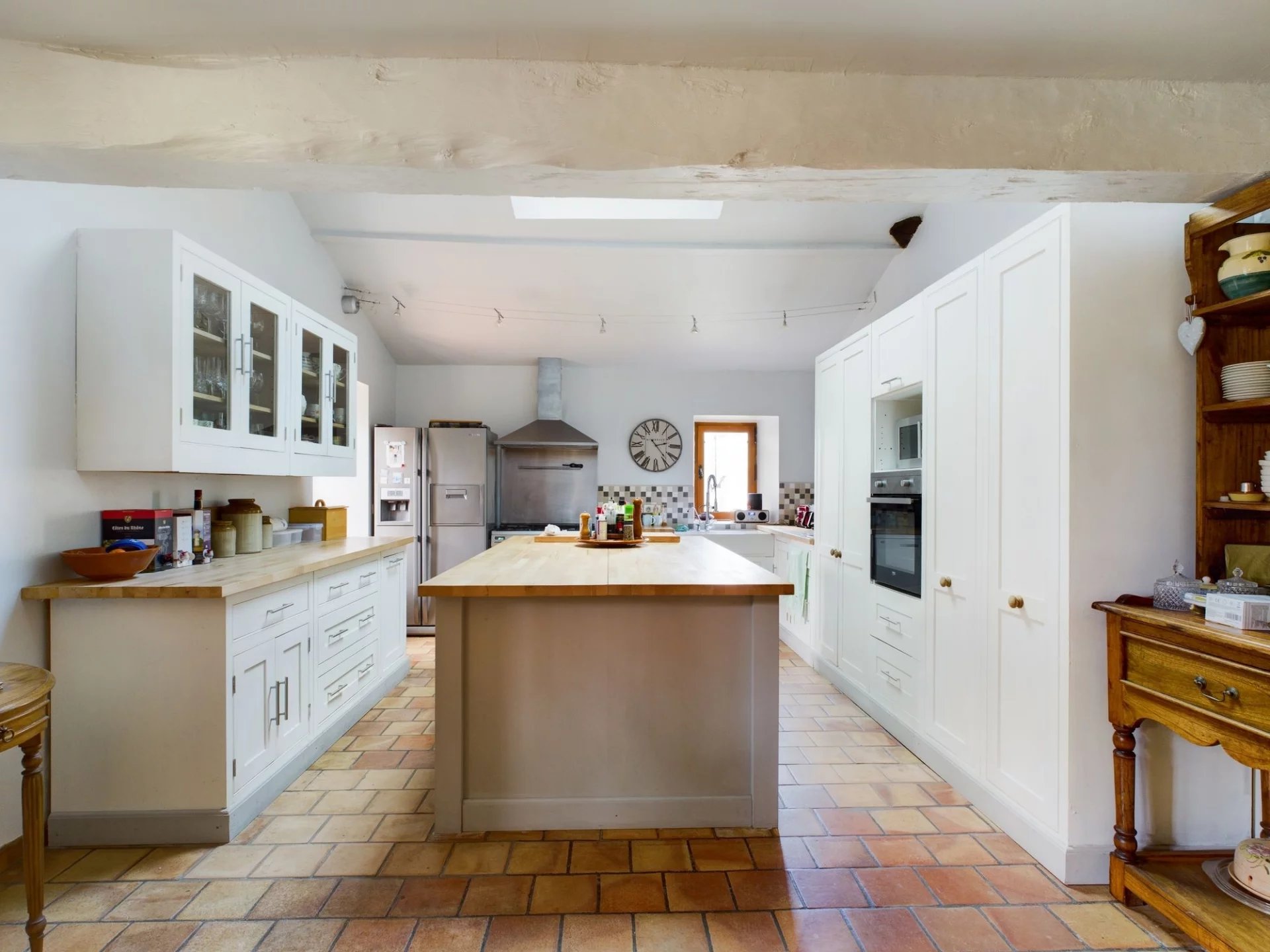 6-bed farmhouse with 4-bed guest house, 2 pools and outbuildings, Aquitaine – France – BVI65013