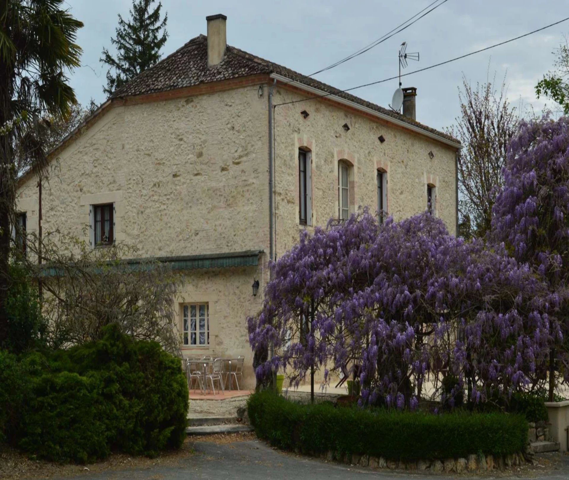 Stone house with swimming pool, Aquitaine – France – BVI61653
