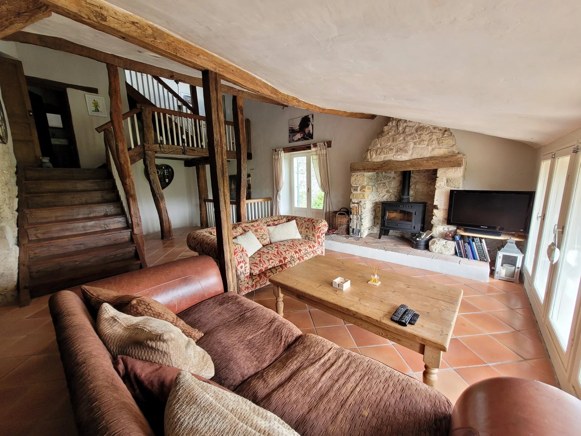 Large stone house with pool, Aquitaine – France – BVI66957