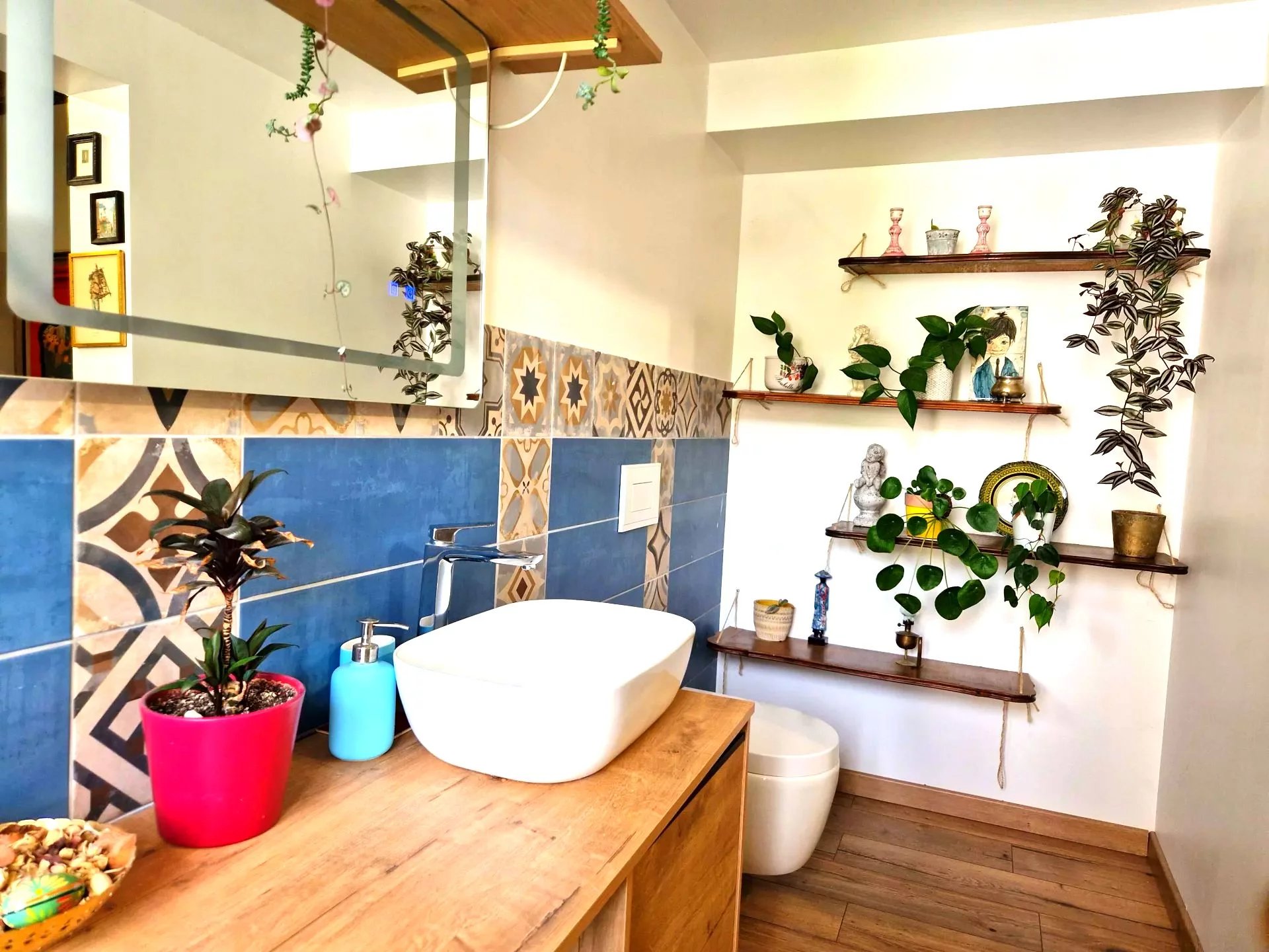 Stone house in the heart of the village, Midi-Pyrénées – France – BVI72094
