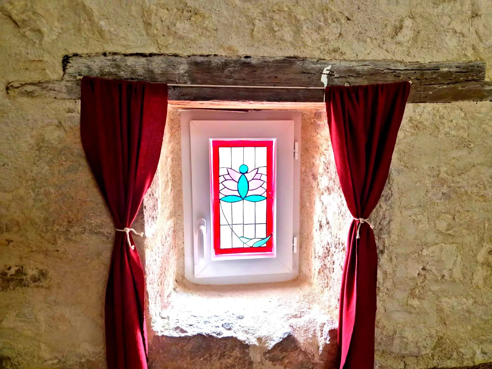 Stone house in the heart of the village, Midi-Pyrénées – France – BVI72094