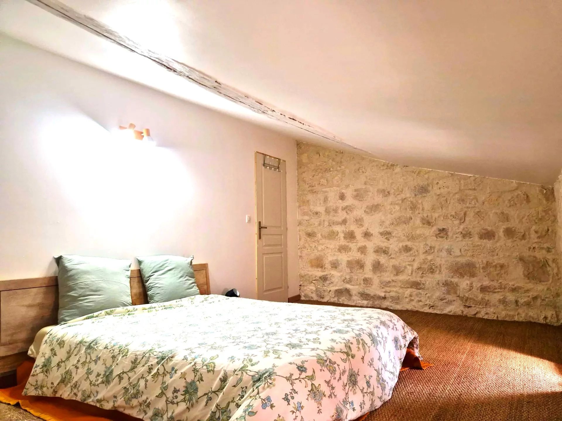 Stone house in the heart of the village, Midi-Pyrénées – France – BVI72094