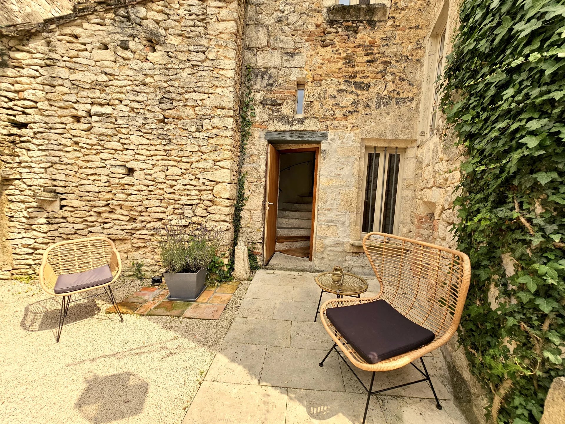 Fully restored property with income potential, Midi-Pyrénées – France – BVI72729