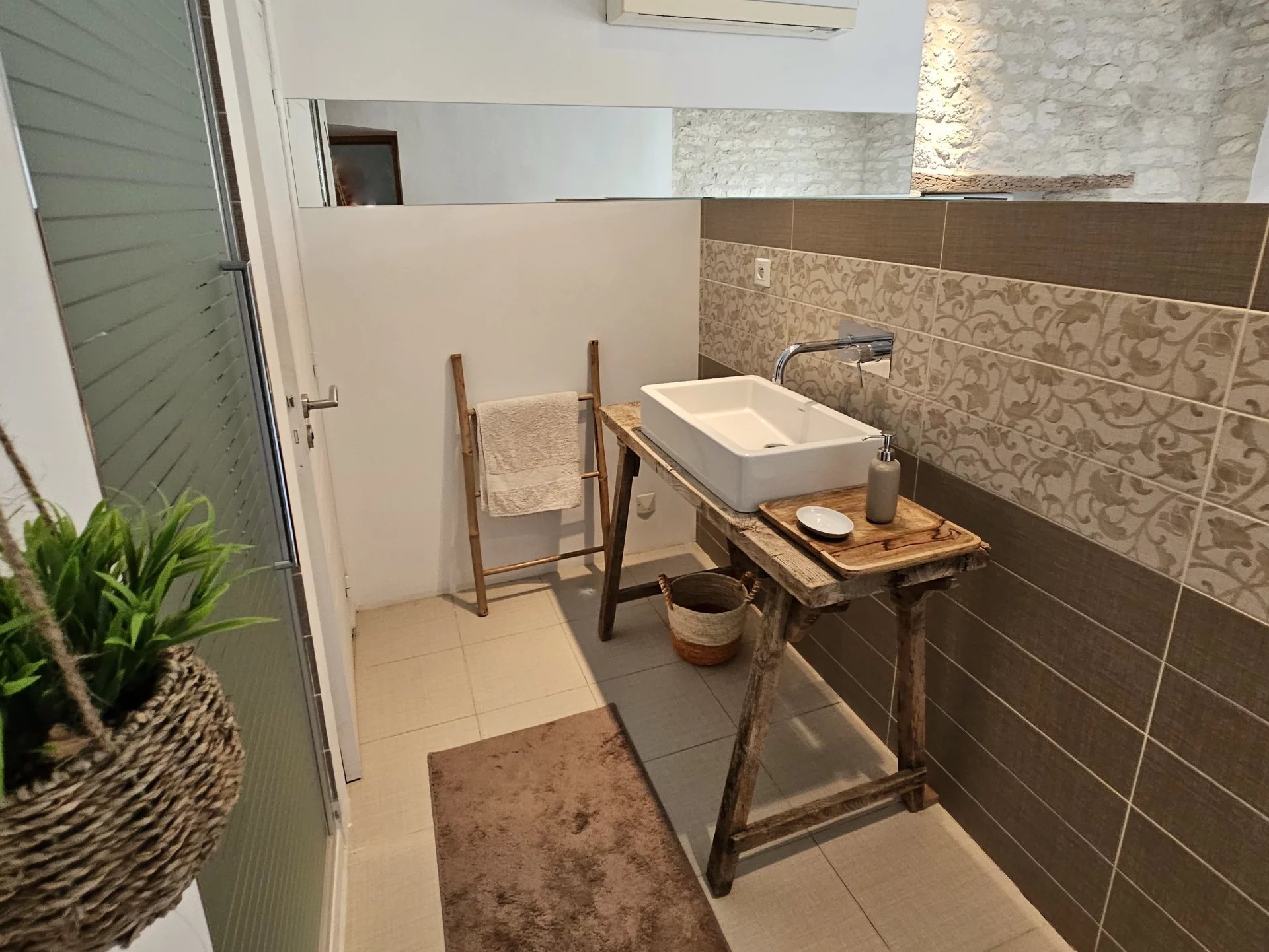 Fully restored property with income potential, Midi-Pyrénées – France – BVI72729