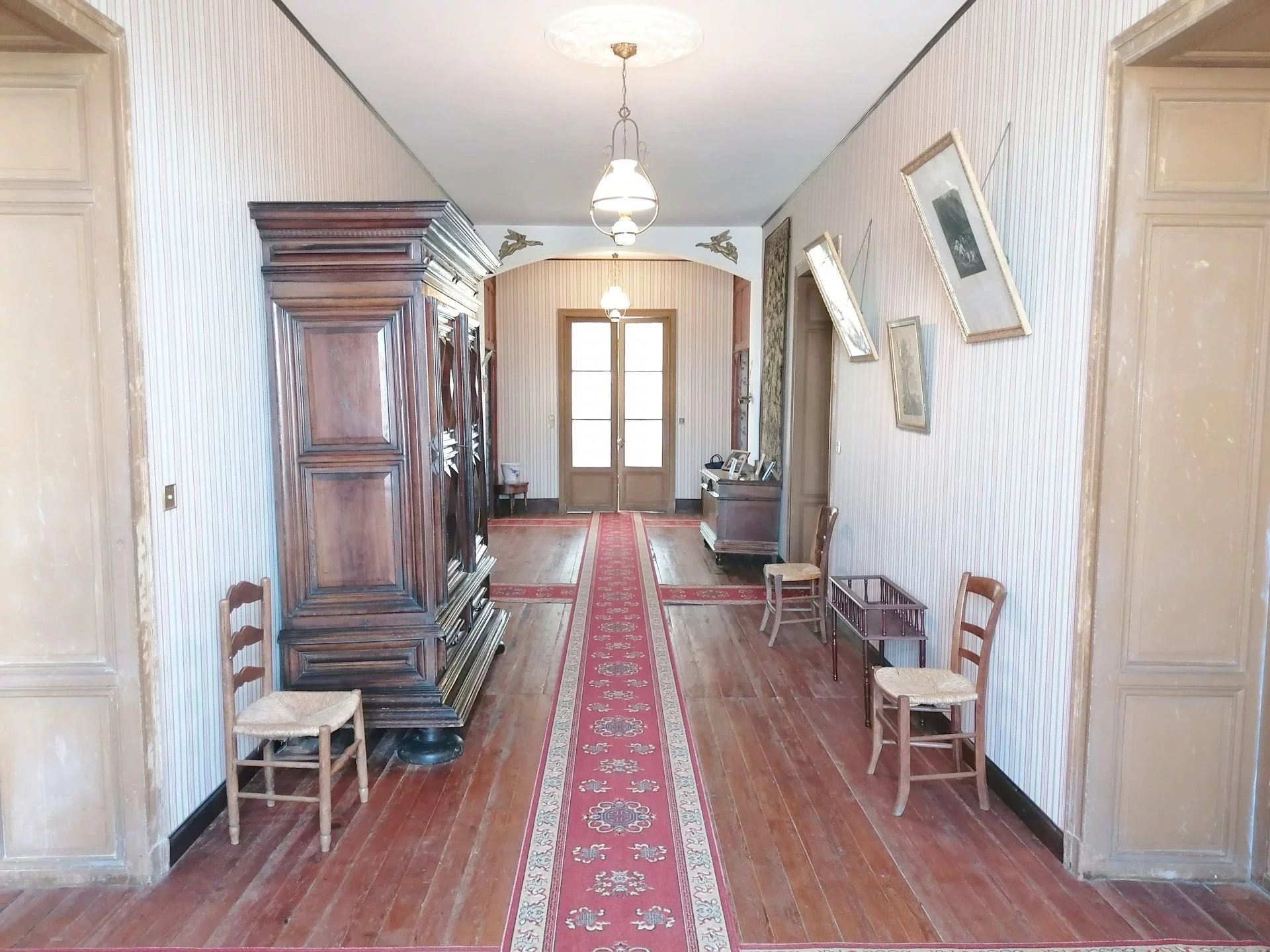 Village House in Beauville: 4 Beds, Solar, Fireplace, Aquitaine – France – BVI70193