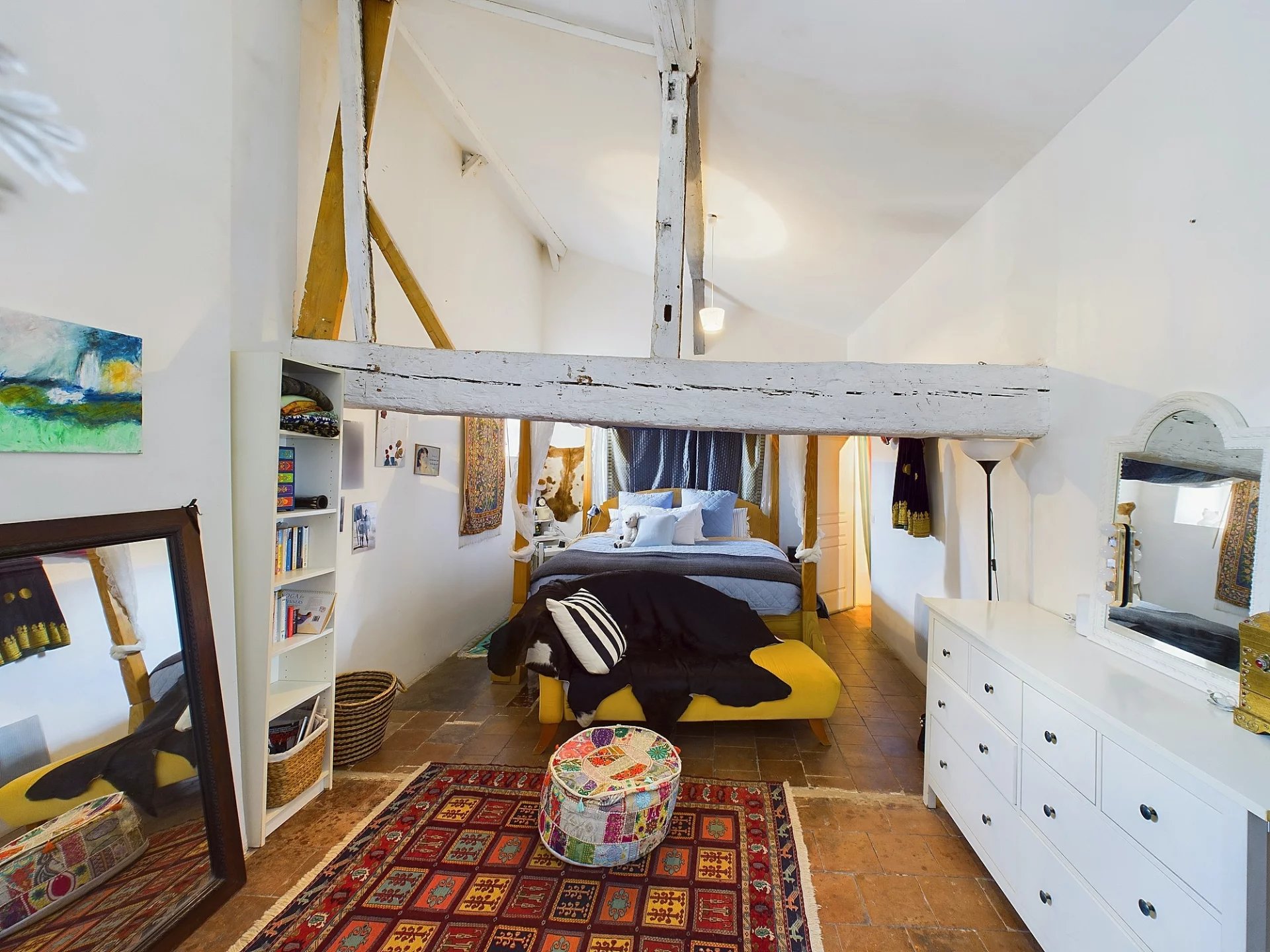 Bourgeois 17th century townhouse in heart of Carcassonne with roof terrace and courtyard entrance, Languedoc-Roussillon – France – BVI73843