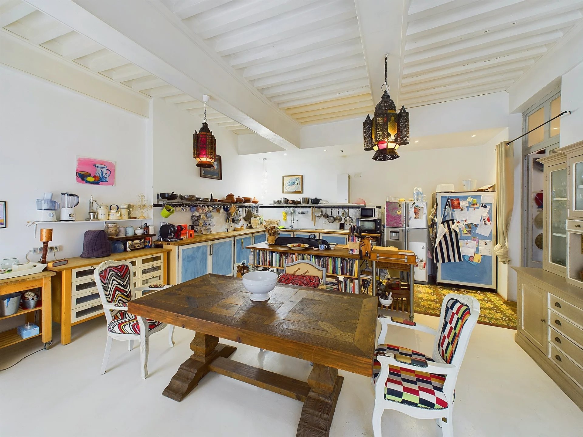 Bourgeois 17th century townhouse in heart of Carcassonne with roof terrace and courtyard entrance, Languedoc-Roussillon – France – BVI73843