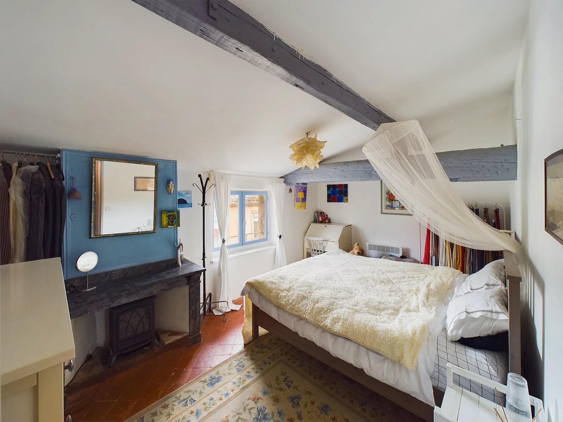 Bourgeois 17th century townhouse in heart of Carcassonne with roof terrace and courtyard entrance, Languedoc-Roussillon – France – BVI73843