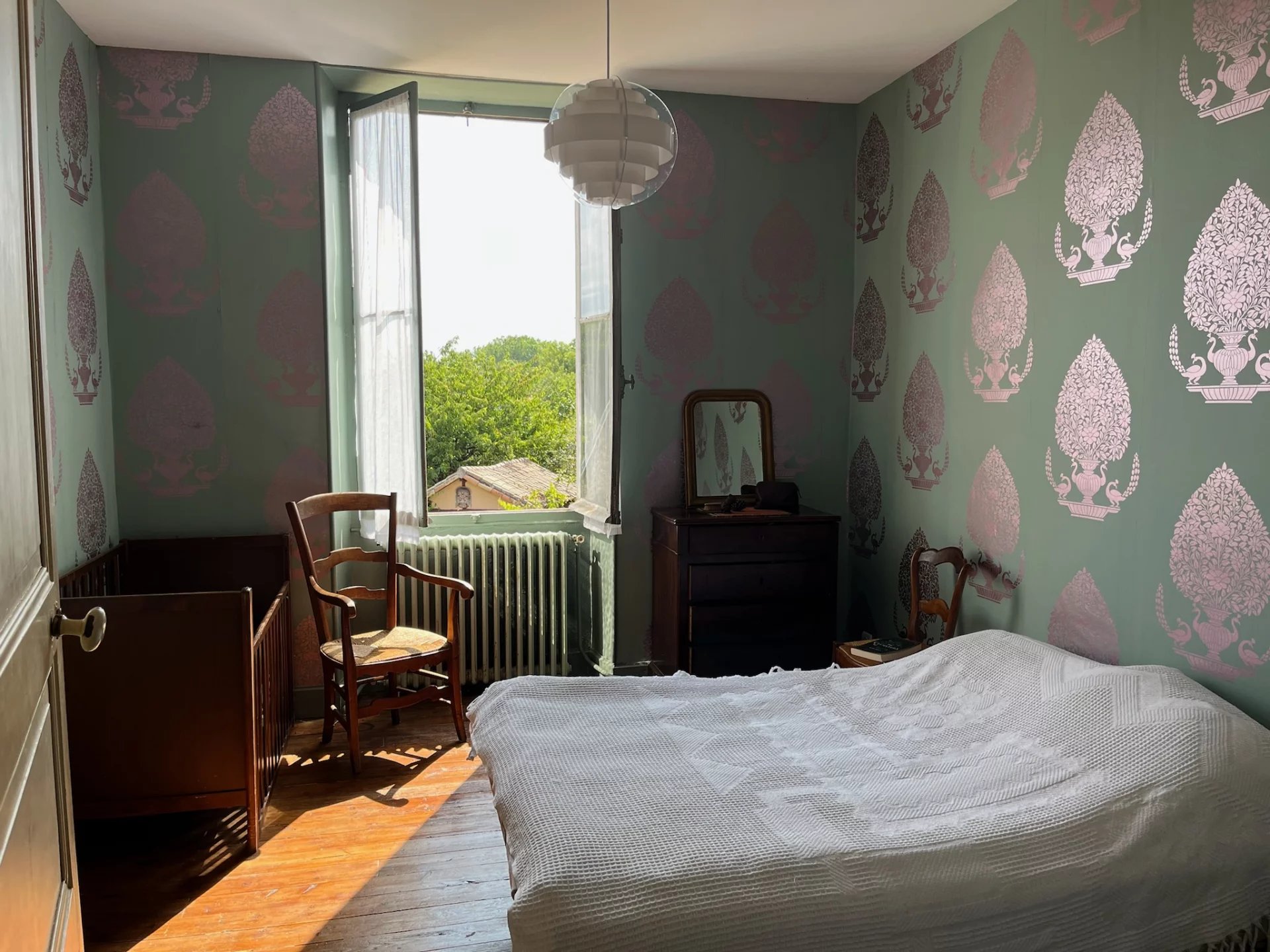 Beautiful townhouse with pool and music hall, Poitou-Charentes – France – BVI71577