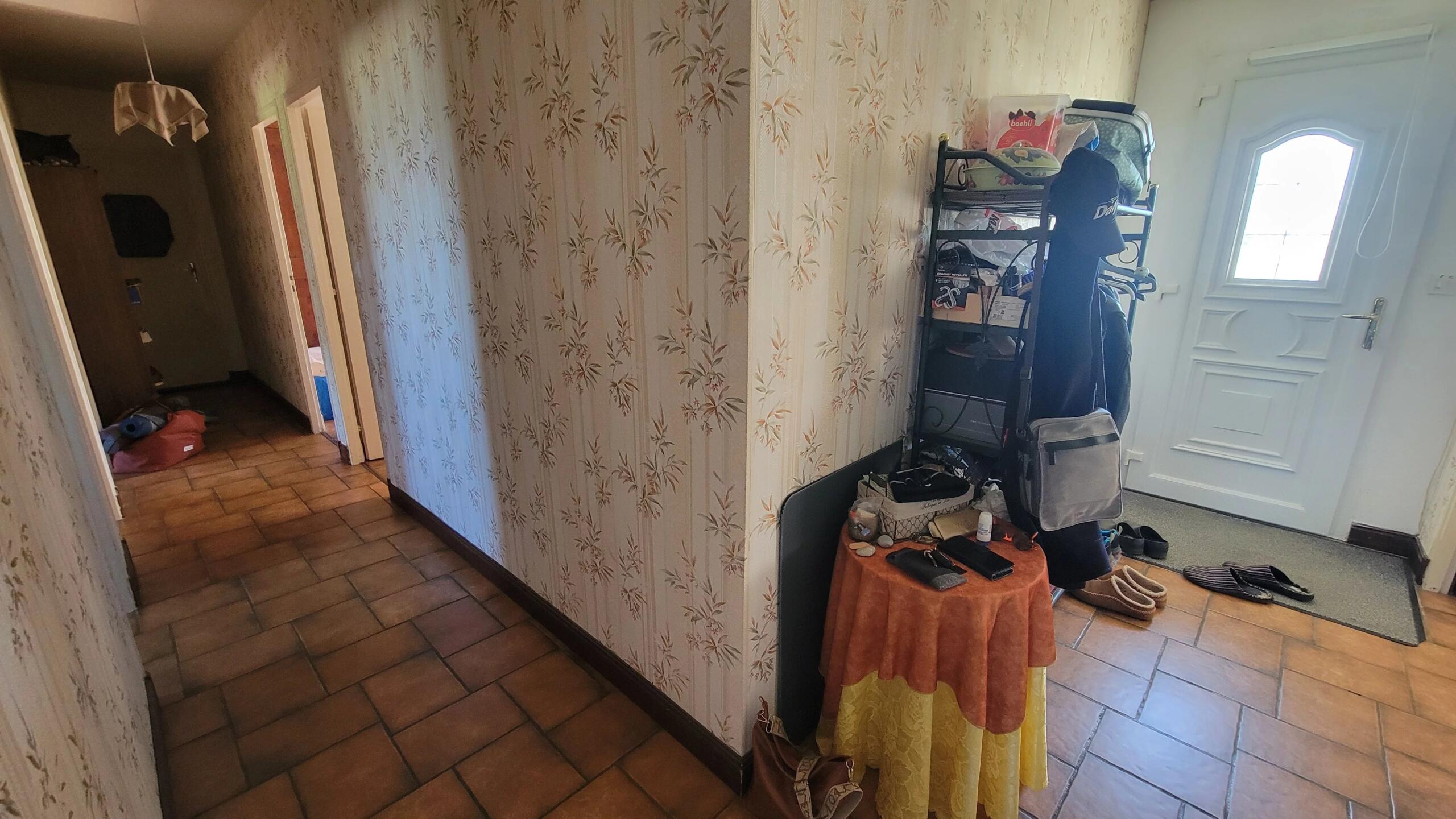 Near Ruffec, a single-storey detached house with three bedrooms, a garage and a garden, Poitou-Charentes – France – BVI85378