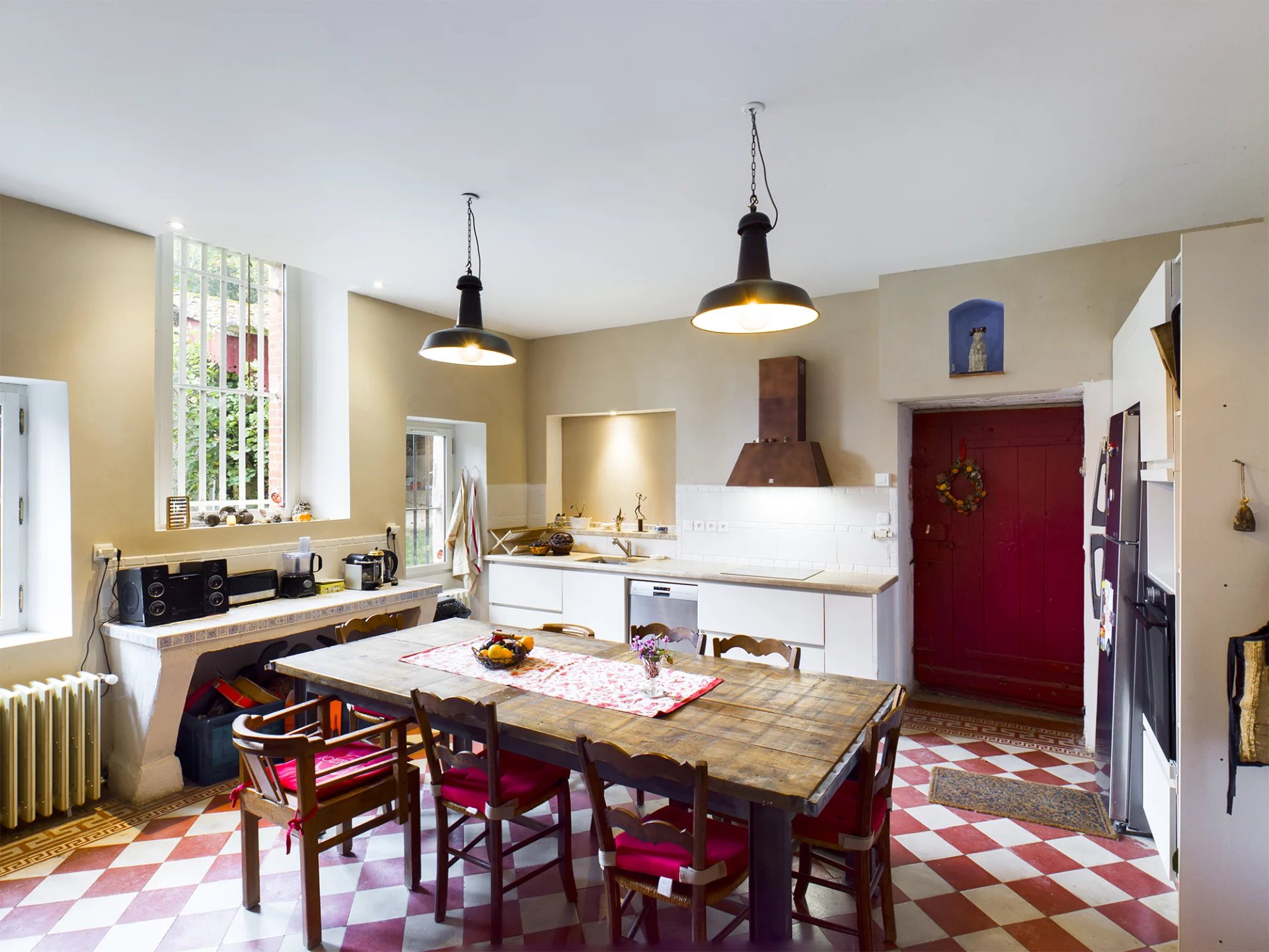 Superb manor house surrounded by a terraced garden close to the Lot, Aquitaine – France – BVI61108