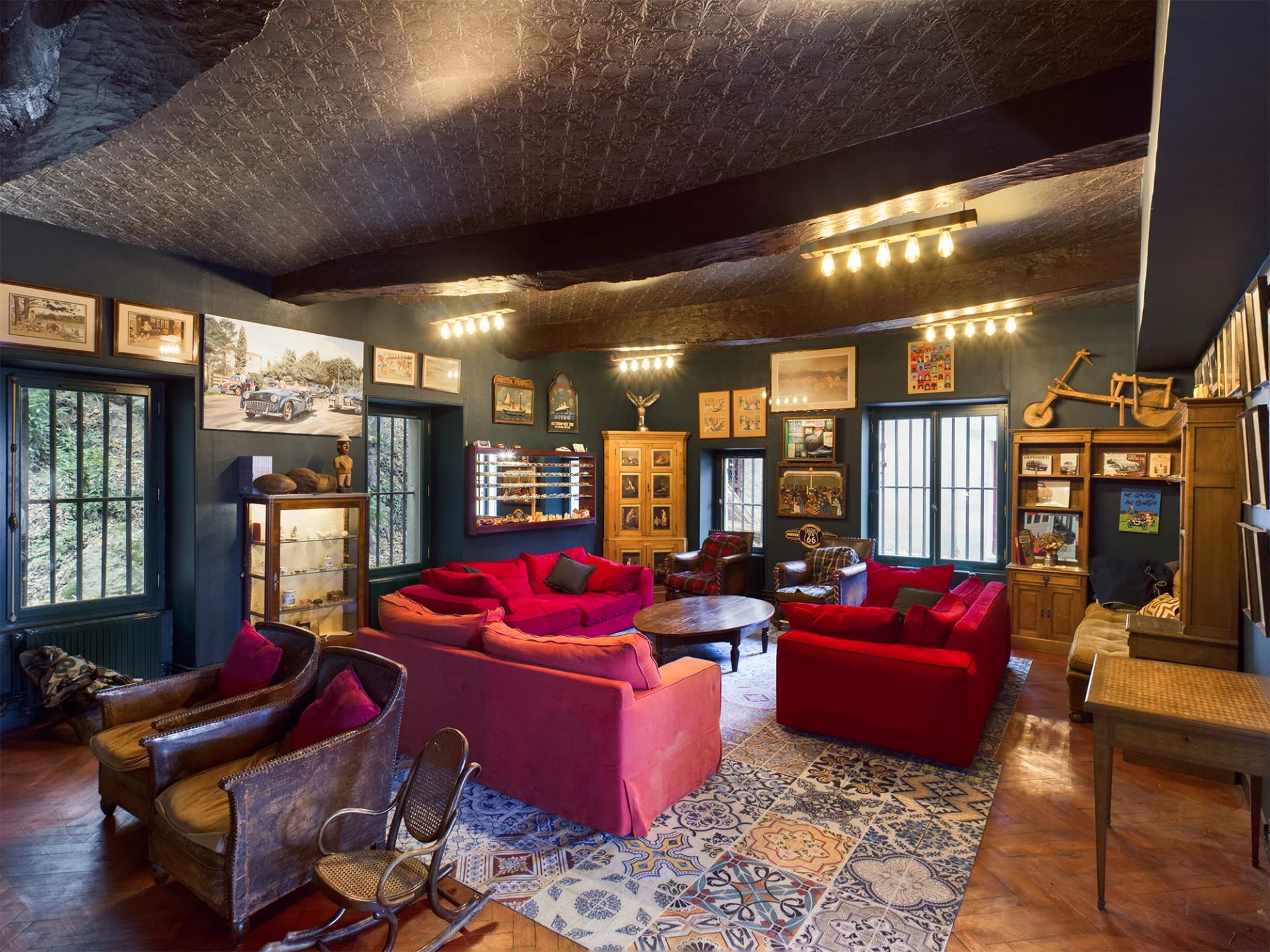 Superb manor house surrounded by a terraced garden close to the Lot, Aquitaine – France – BVI61108
