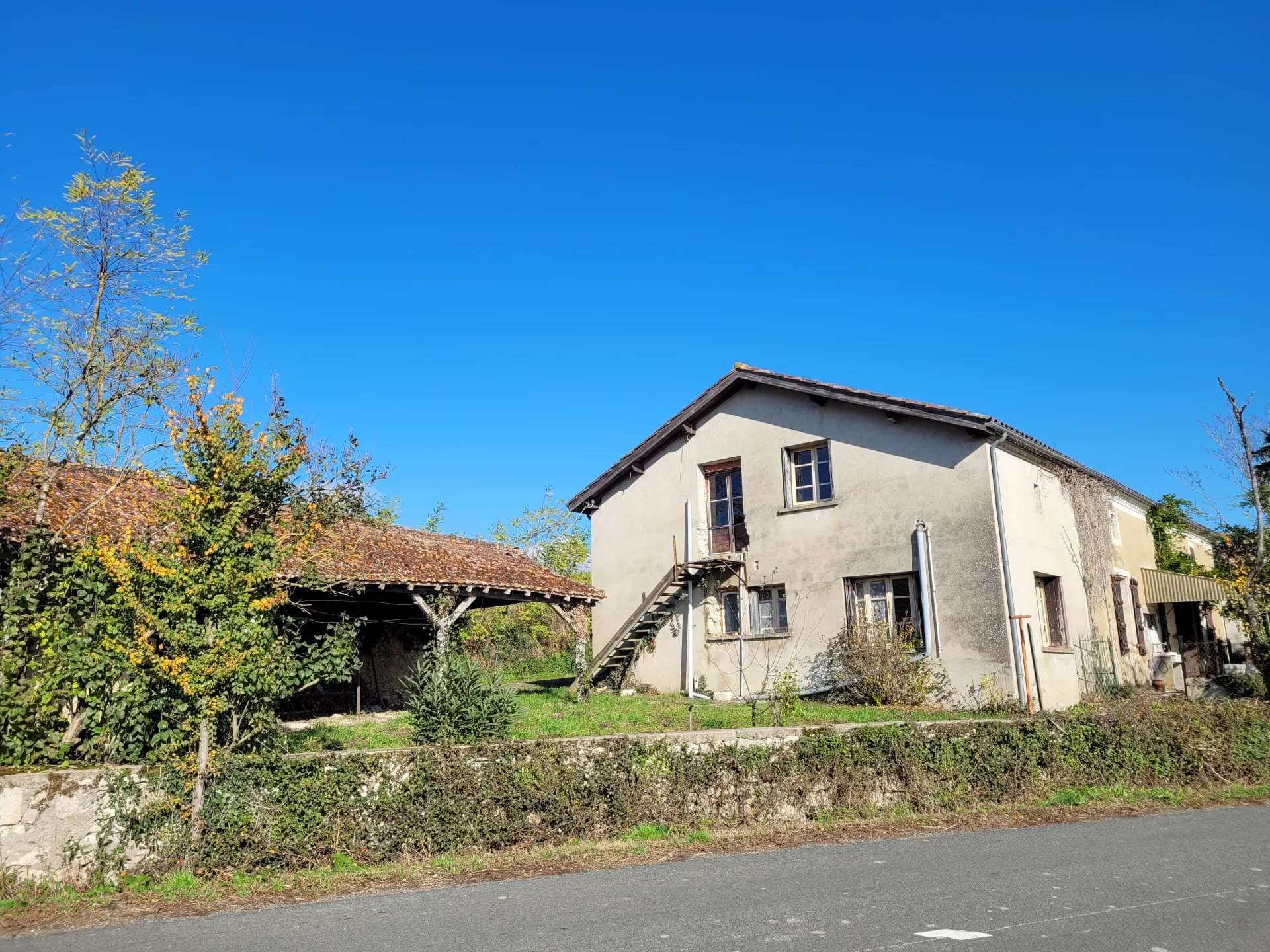 Stone house to renovate, Aquitaine – France – BVI61672