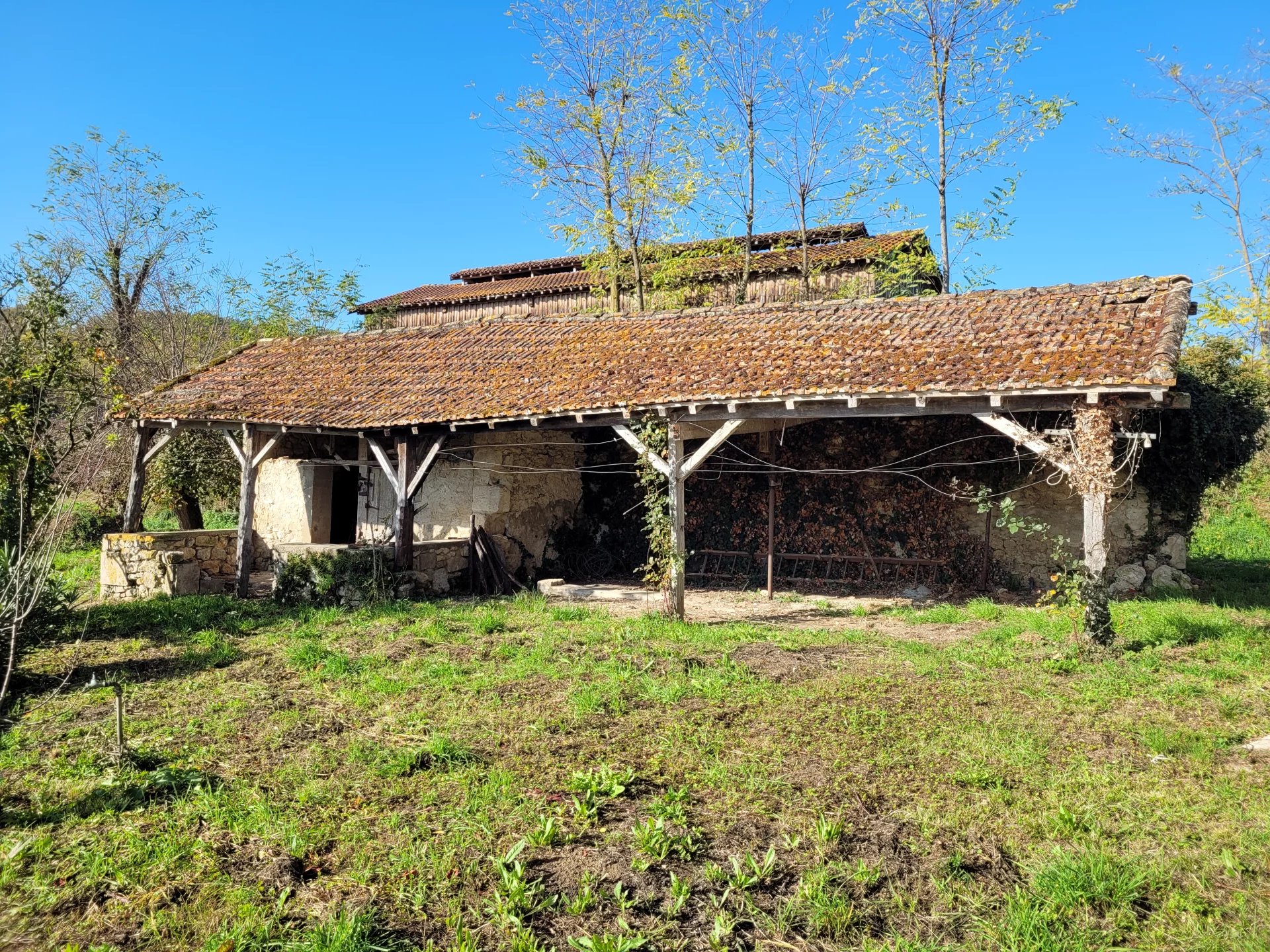 Stone house to renovate, Aquitaine – France – BVI61672