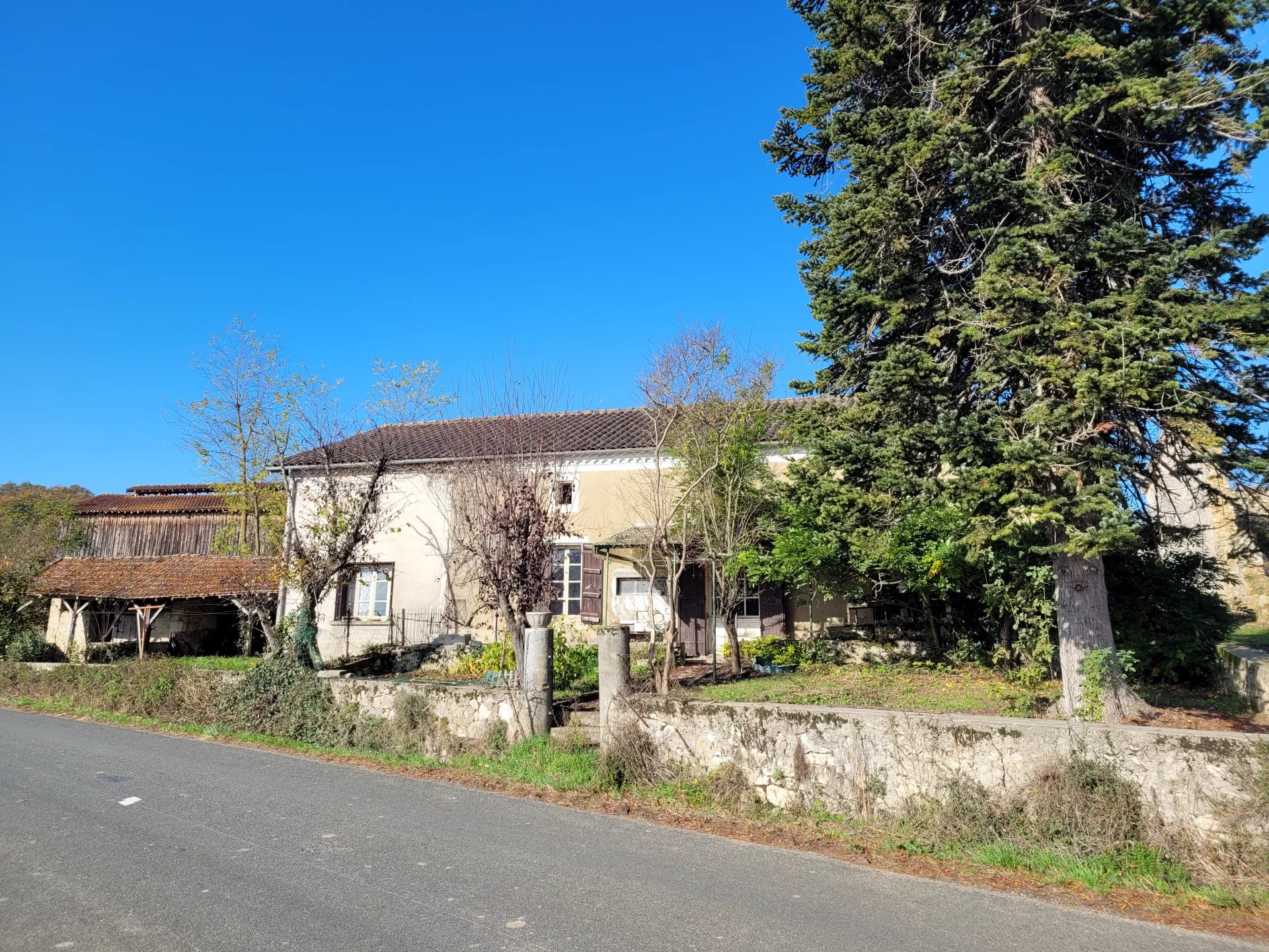 Stone house to renovate, Aquitaine – France – BVI61672