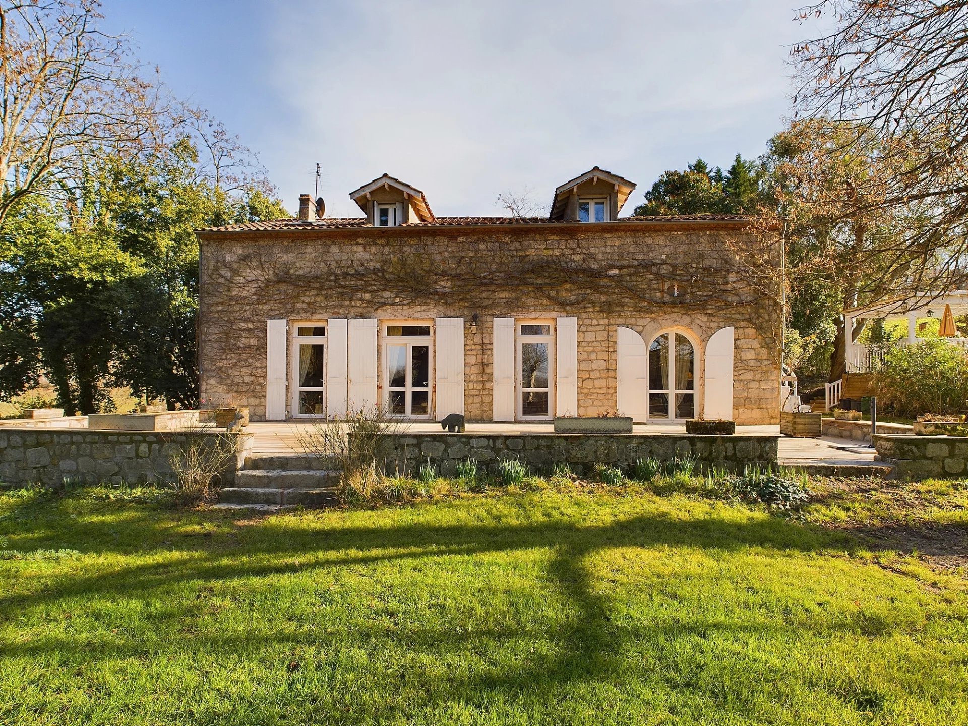 Magnificent property with 3 guest houses and pool, Aquitaine – France – BVI73787