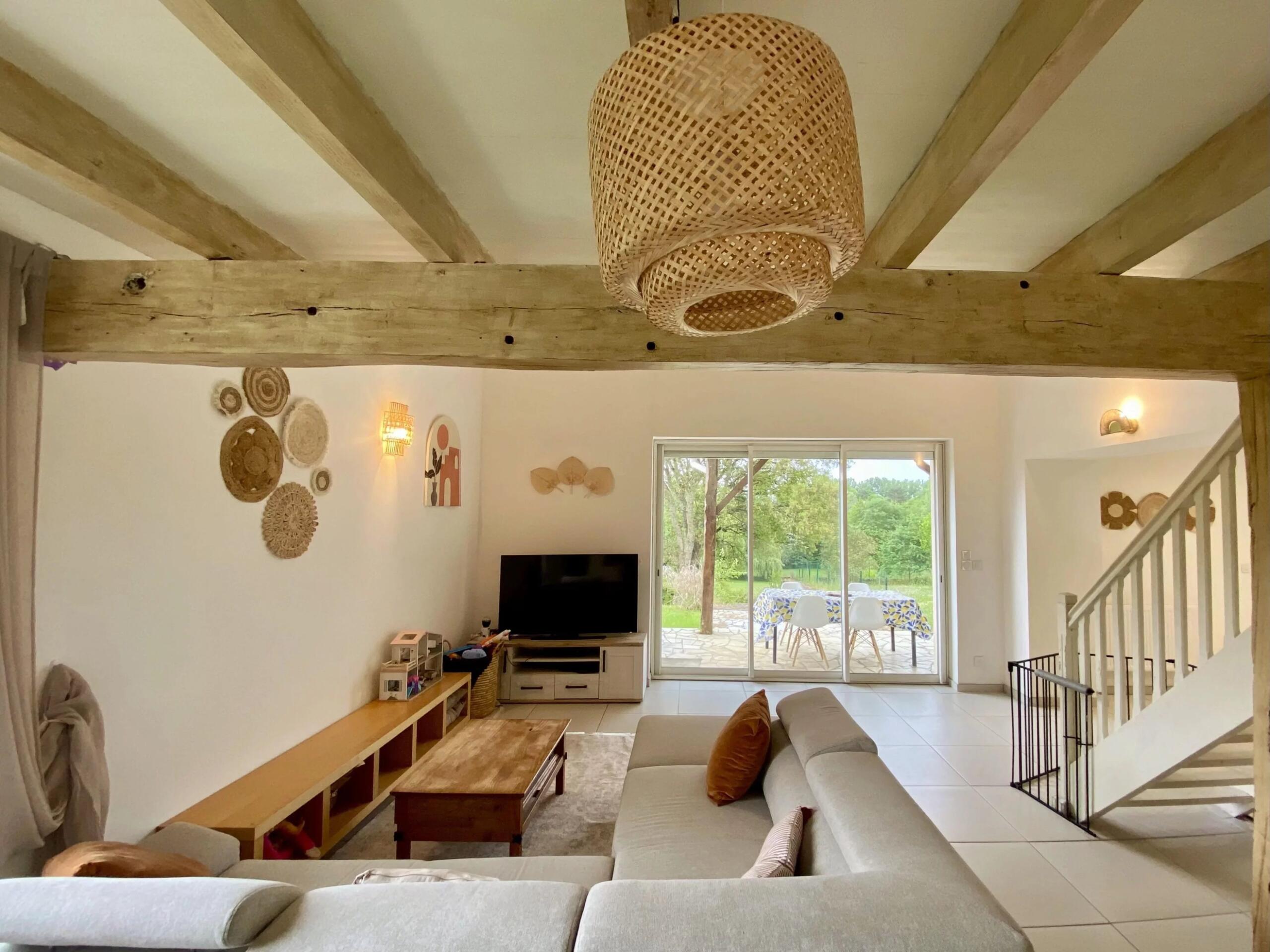 Lovely, light-filled country house near all amenities, Aquitaine – France – BVI85118