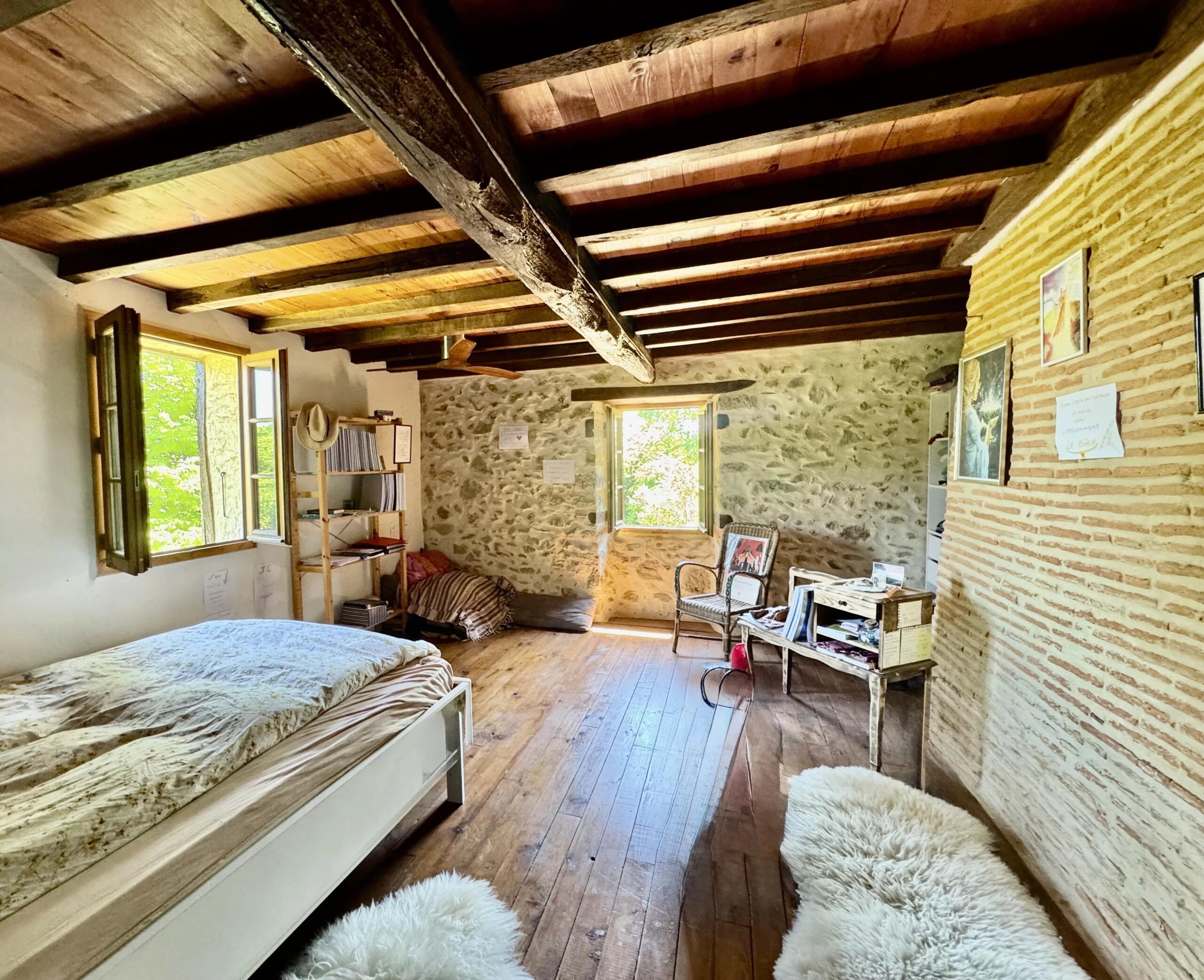 Authentic Gascon house, Midi-Pyrénées – France – BVI85560