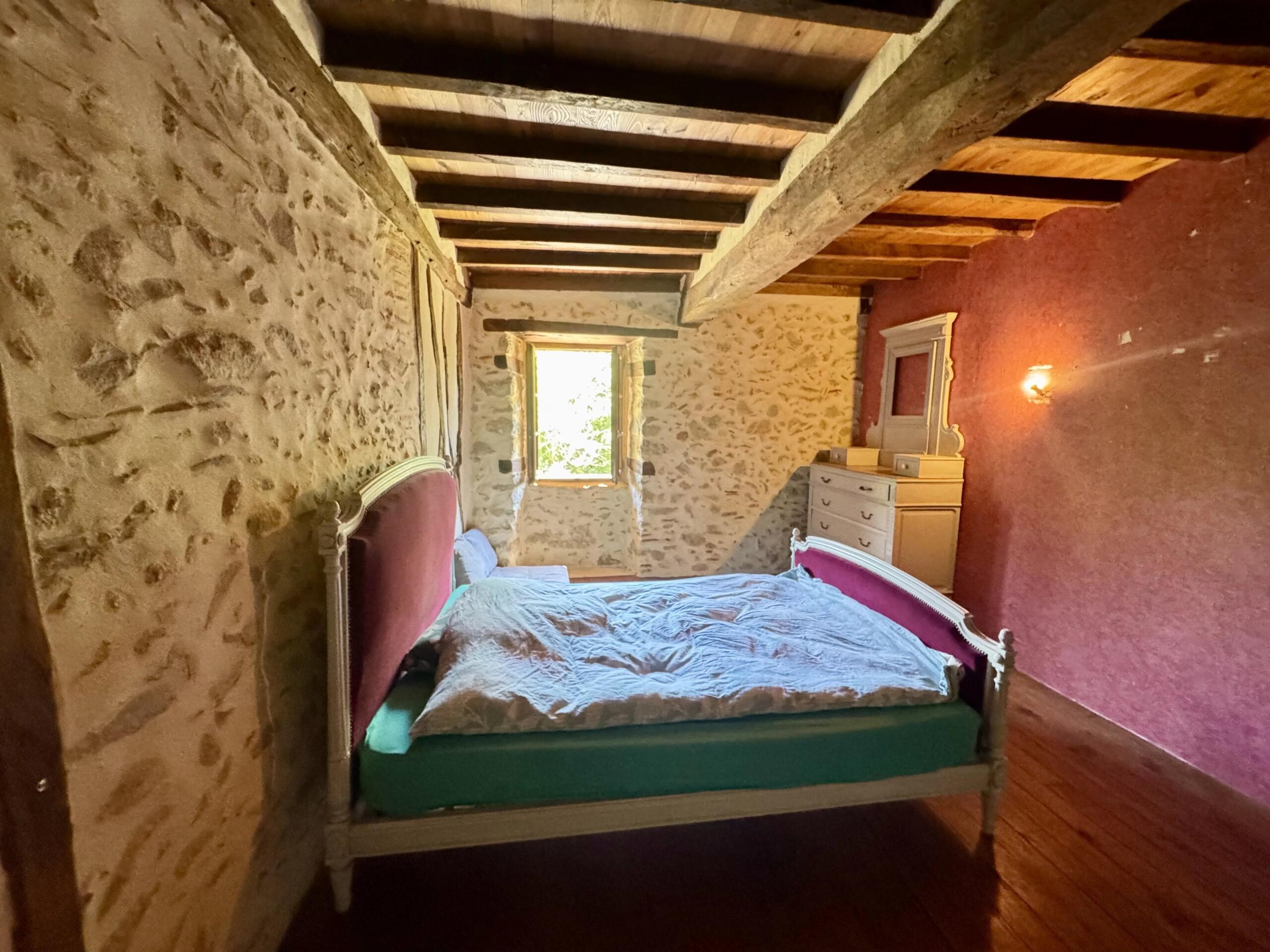 Authentic Gascon house, Midi-Pyrénées – France – BVI85560
