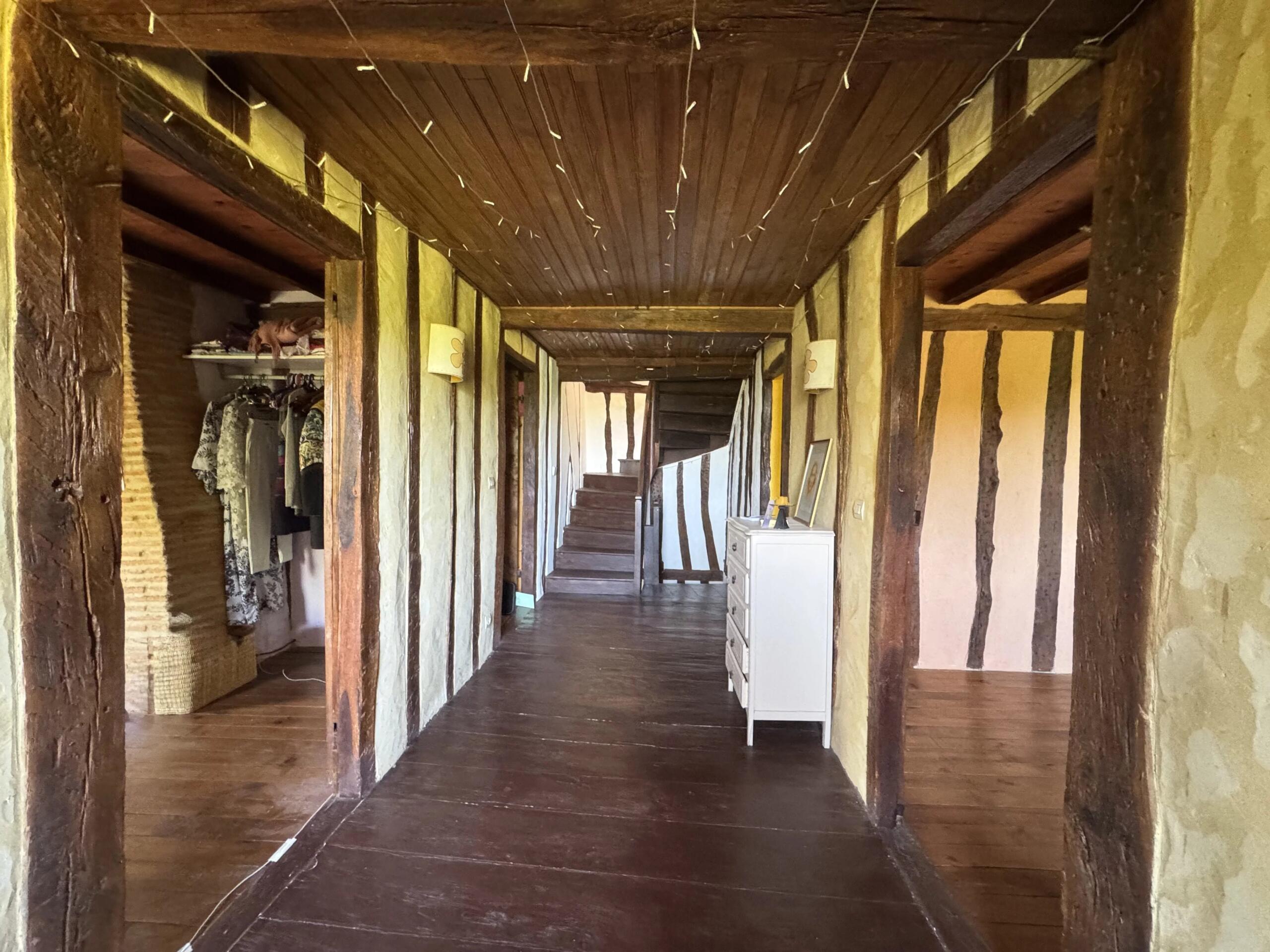 Authentic Gascon house, Midi-Pyrénées – France – BVI85560