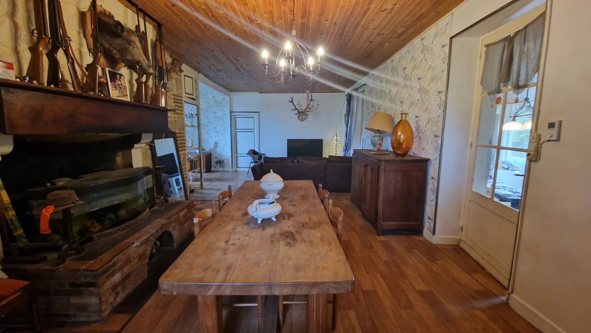 Large stone house with amazing views, Aquitaine – France – BVI67027