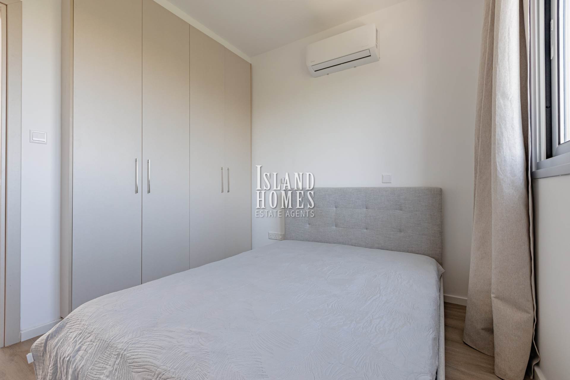 3 bedroom Villa in Ayia Triada, Famagusta, Cyprus – ZsB108as