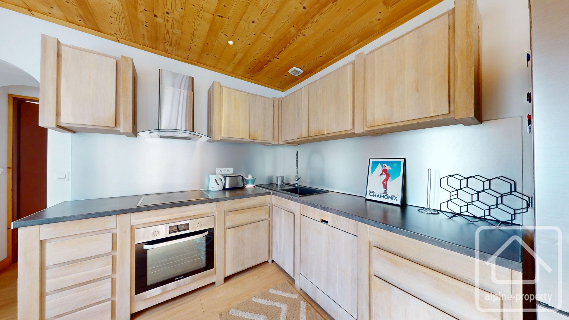 4 Bedroom Duplex Apartment Or Two 2 Bedroom Apartments, Large Terrace With Mont Blanc Views, Close To Ski Lift, 1 Hour From Geneva – CHAVANTSLH