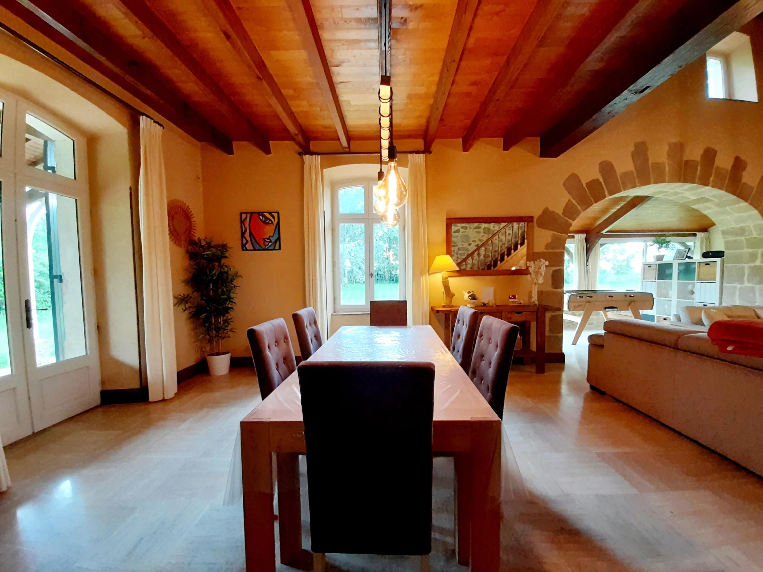 Pretty stone cottage with 4 bedrooms, a large garage and carport, Aquitaine – France – BVI85491