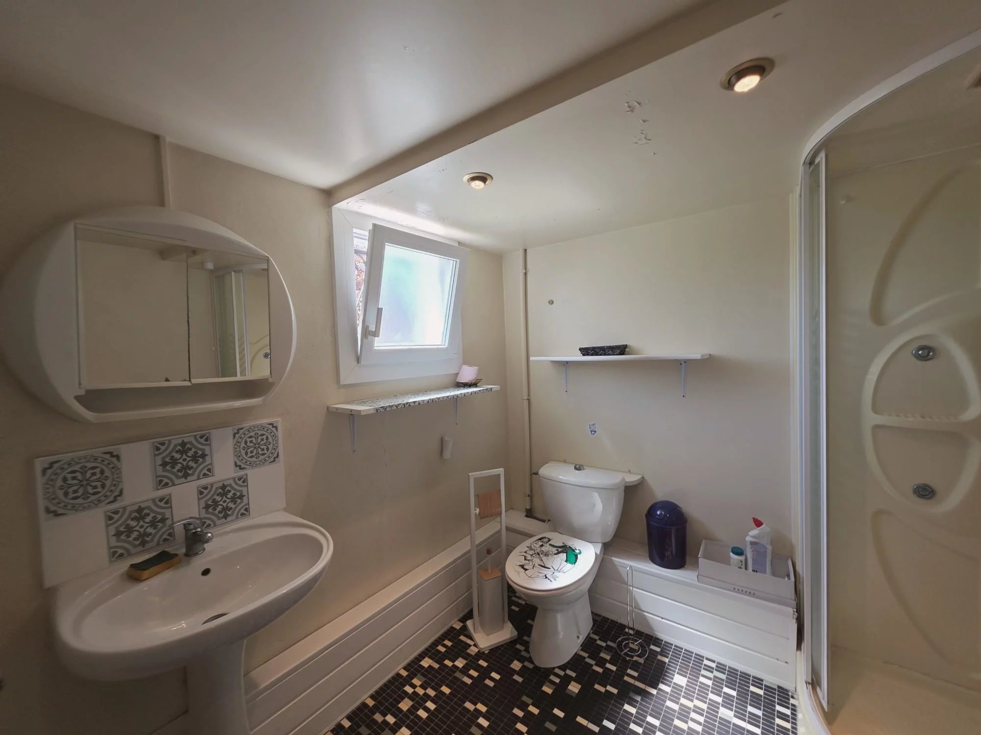 Comfortable Family Home with Versatile Living Space, Aquitaine – France – BVI85280