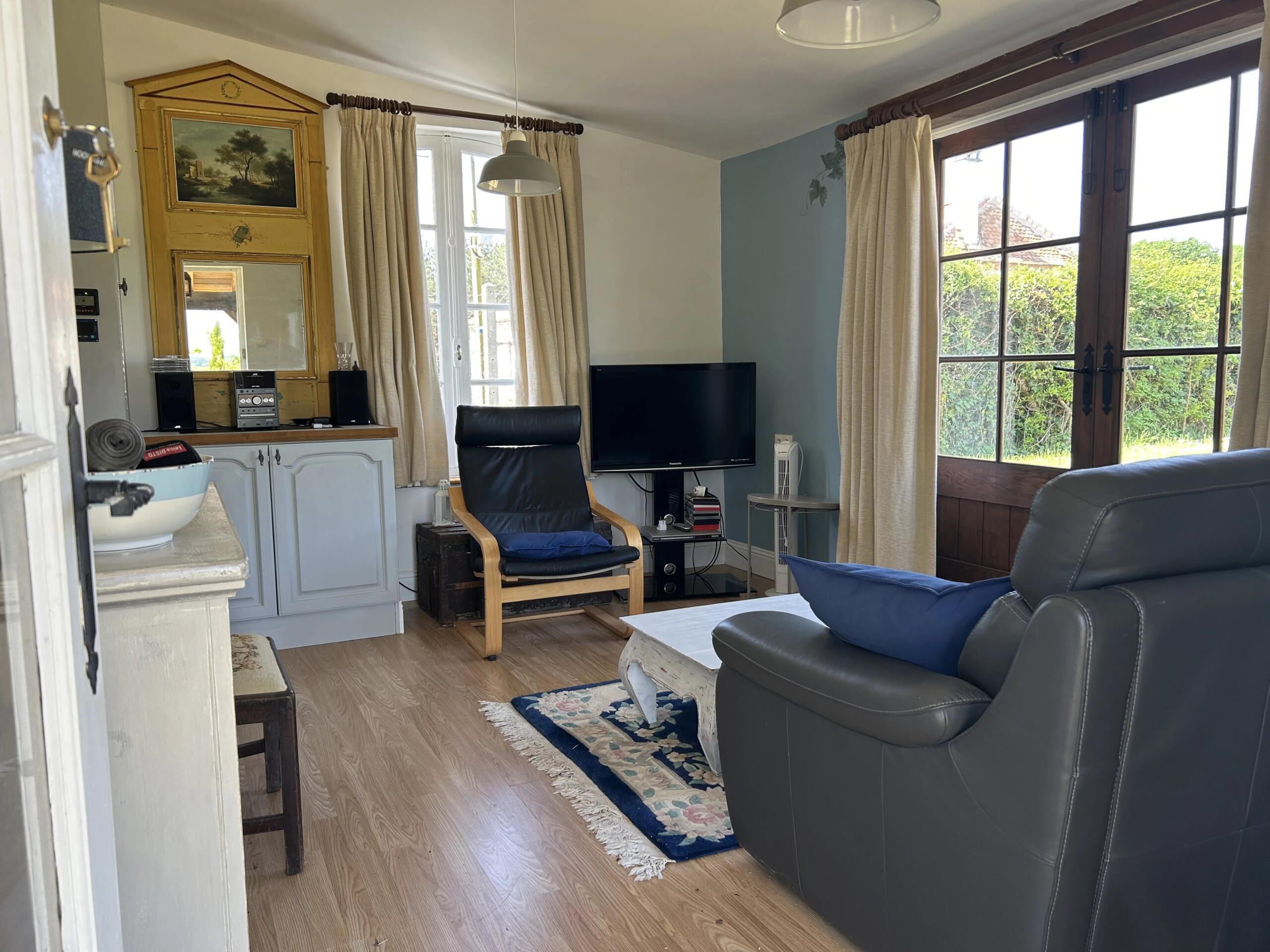 Detached lock-up and leave property, Poitou-Charentes – France – BVI85456