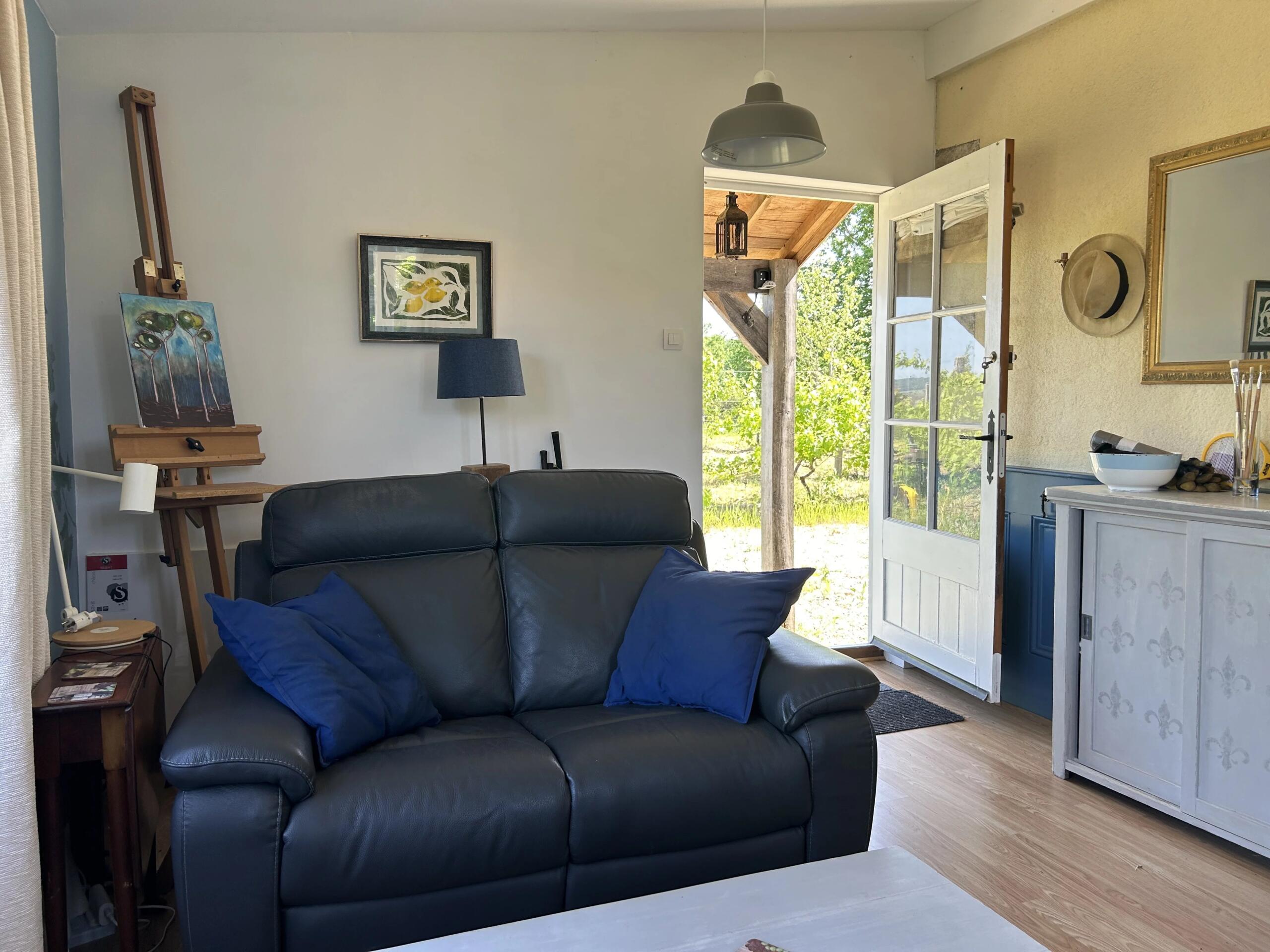 Detached lock-up and leave property, Poitou-Charentes – France – BVI85456