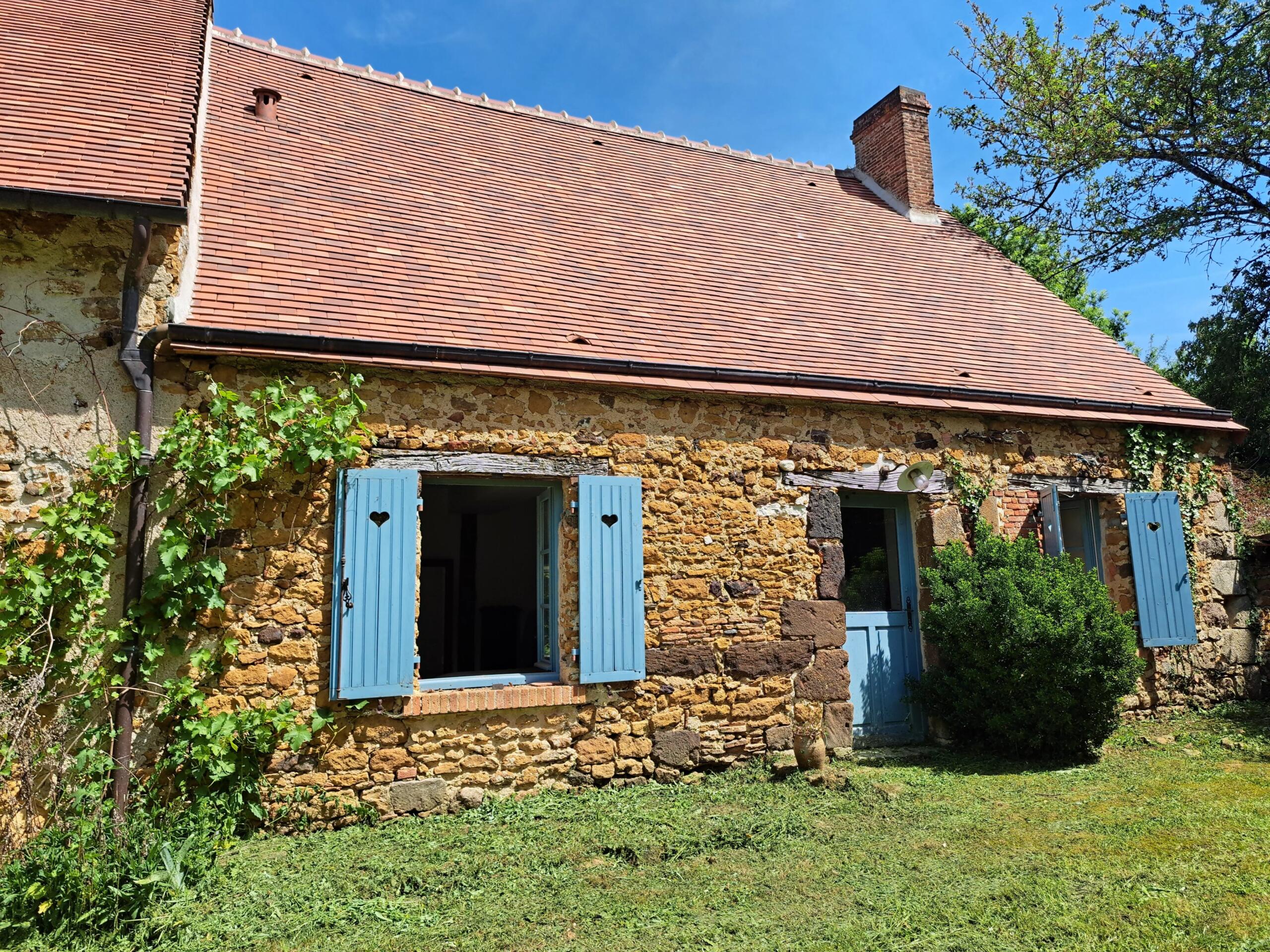 Fabulous converted barn with land, Centre – France – BVI85441