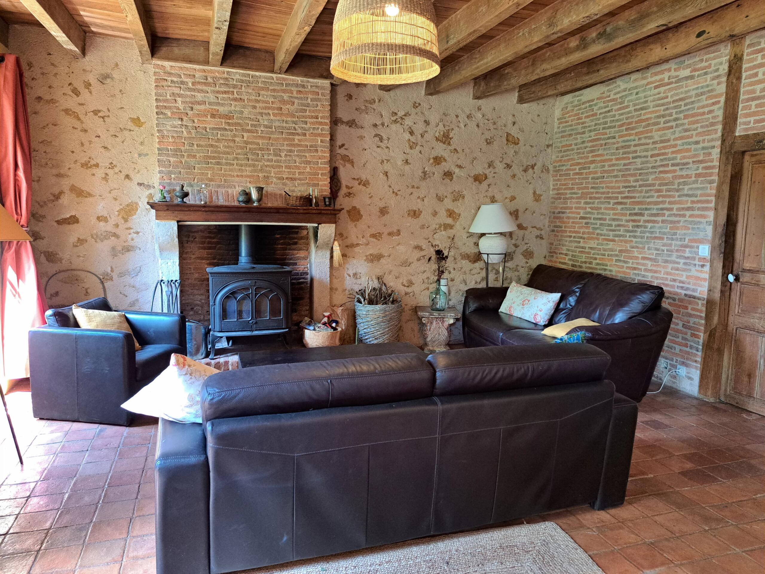Fabulous converted barn with land, Centre – France – BVI85441