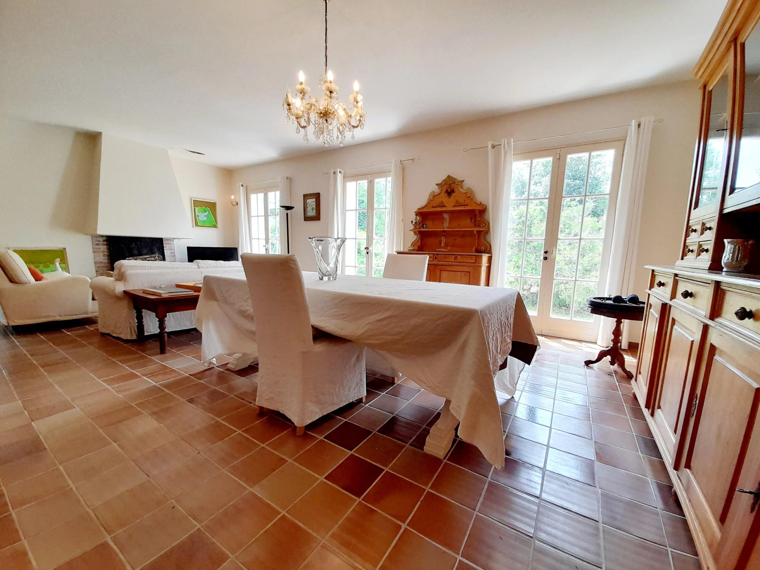 Stunning location with panoramic river views!, Aquitaine – France – BVI85508